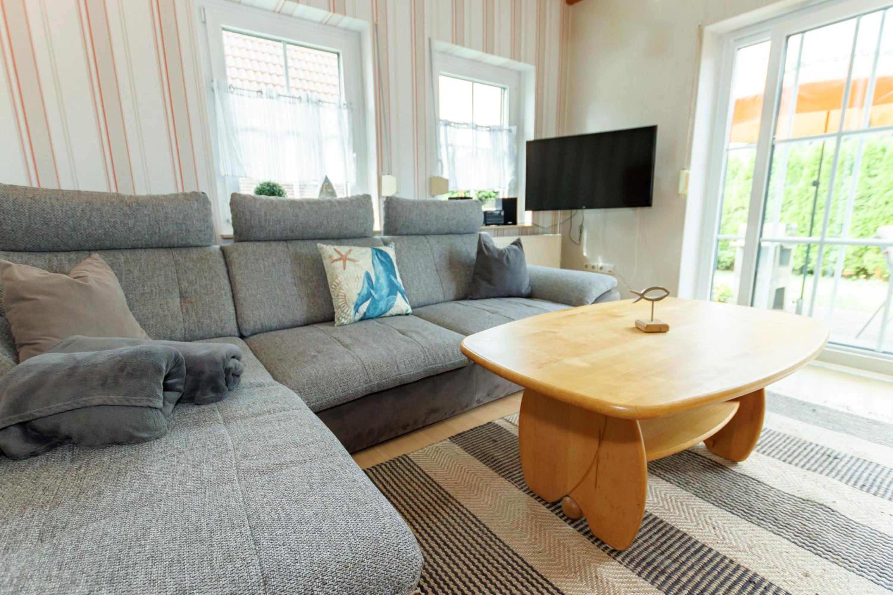 Three-Bedroom House photo 1