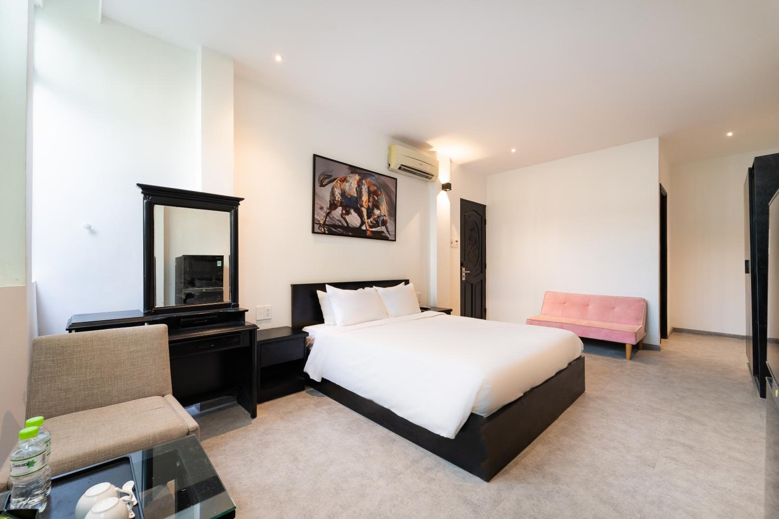 Deluxe Double Or Twin Room With City View