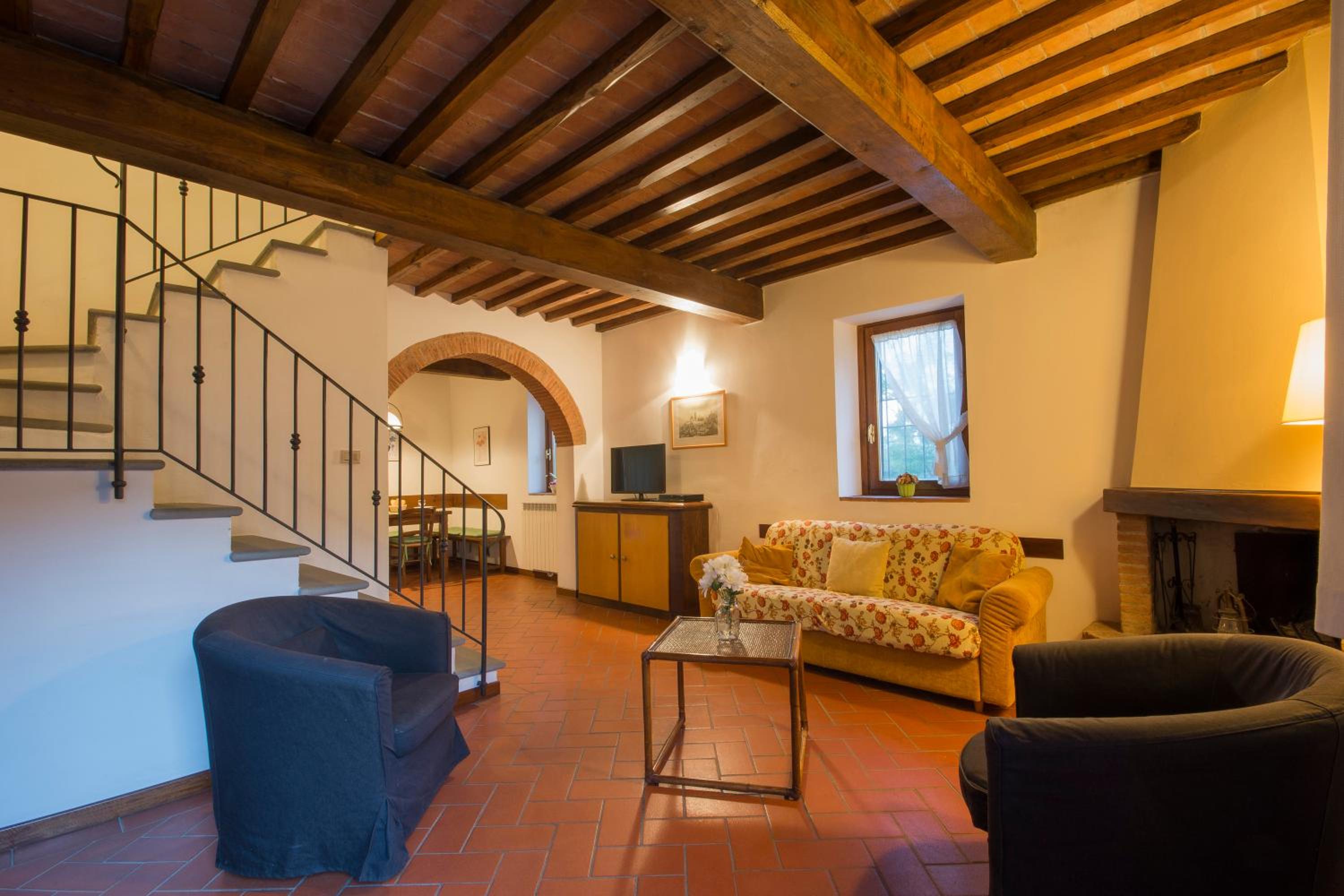 Two Bedroom Split Level House photo 1