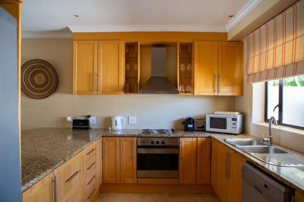 Villa photo 3