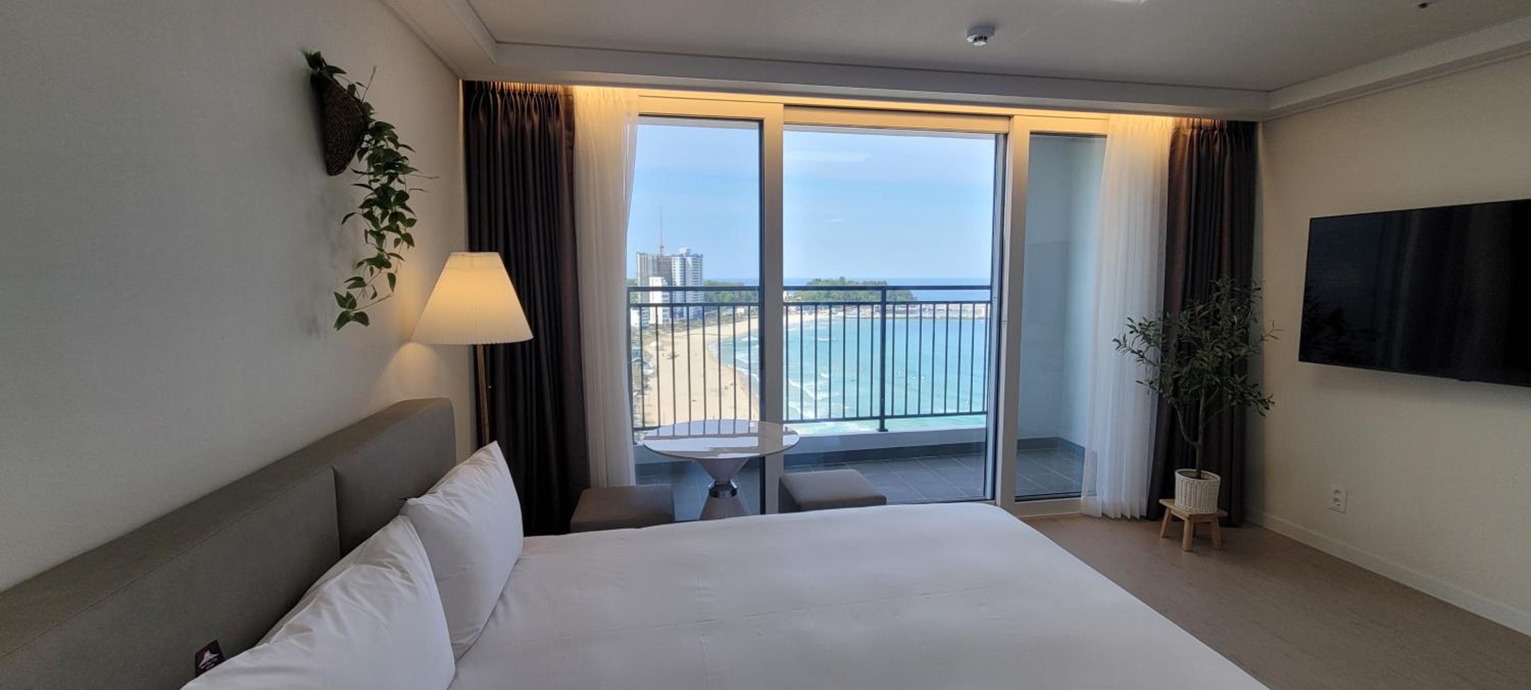 Suite with Sea View - Photo 1