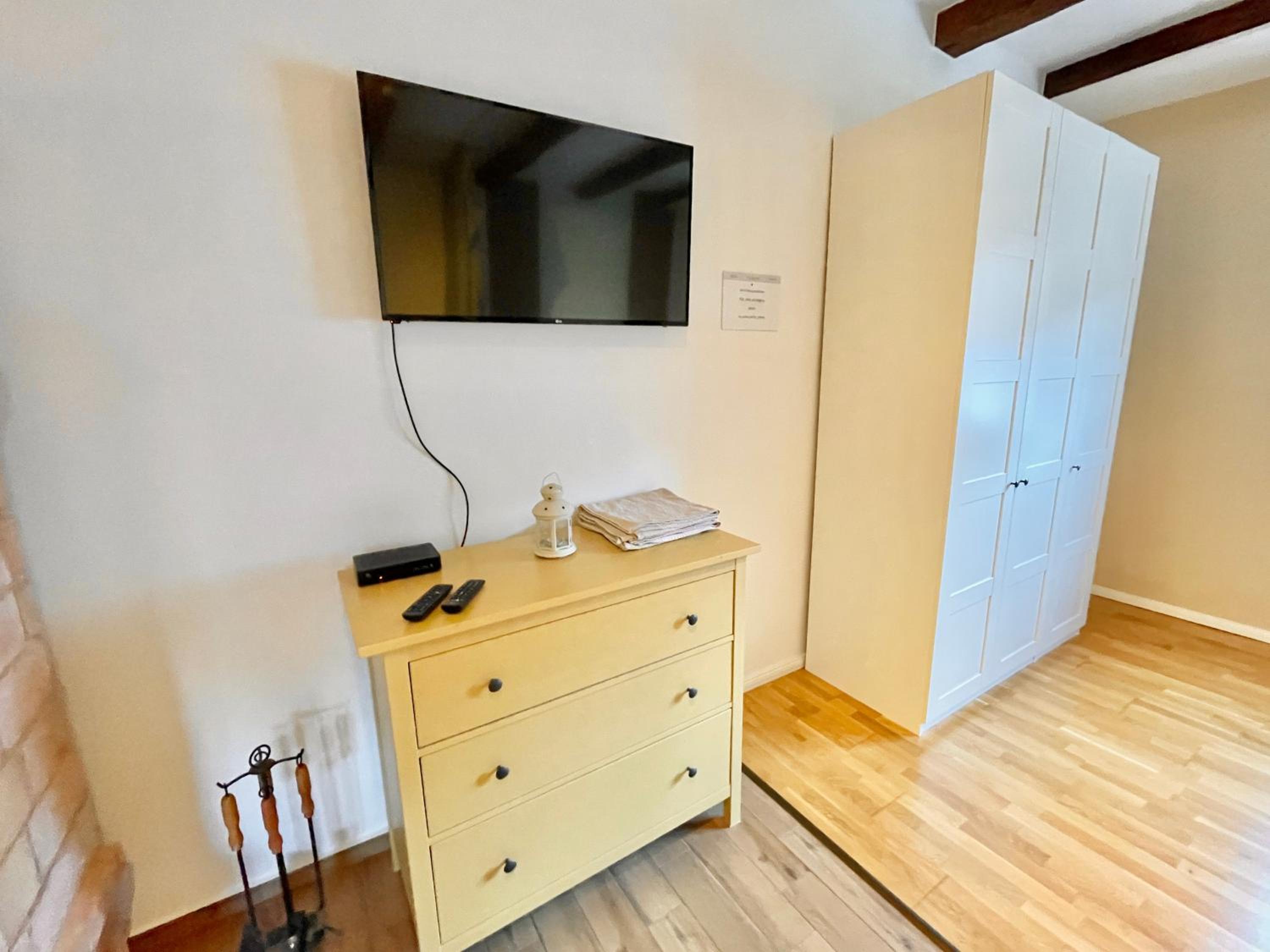 Apartment photo 1