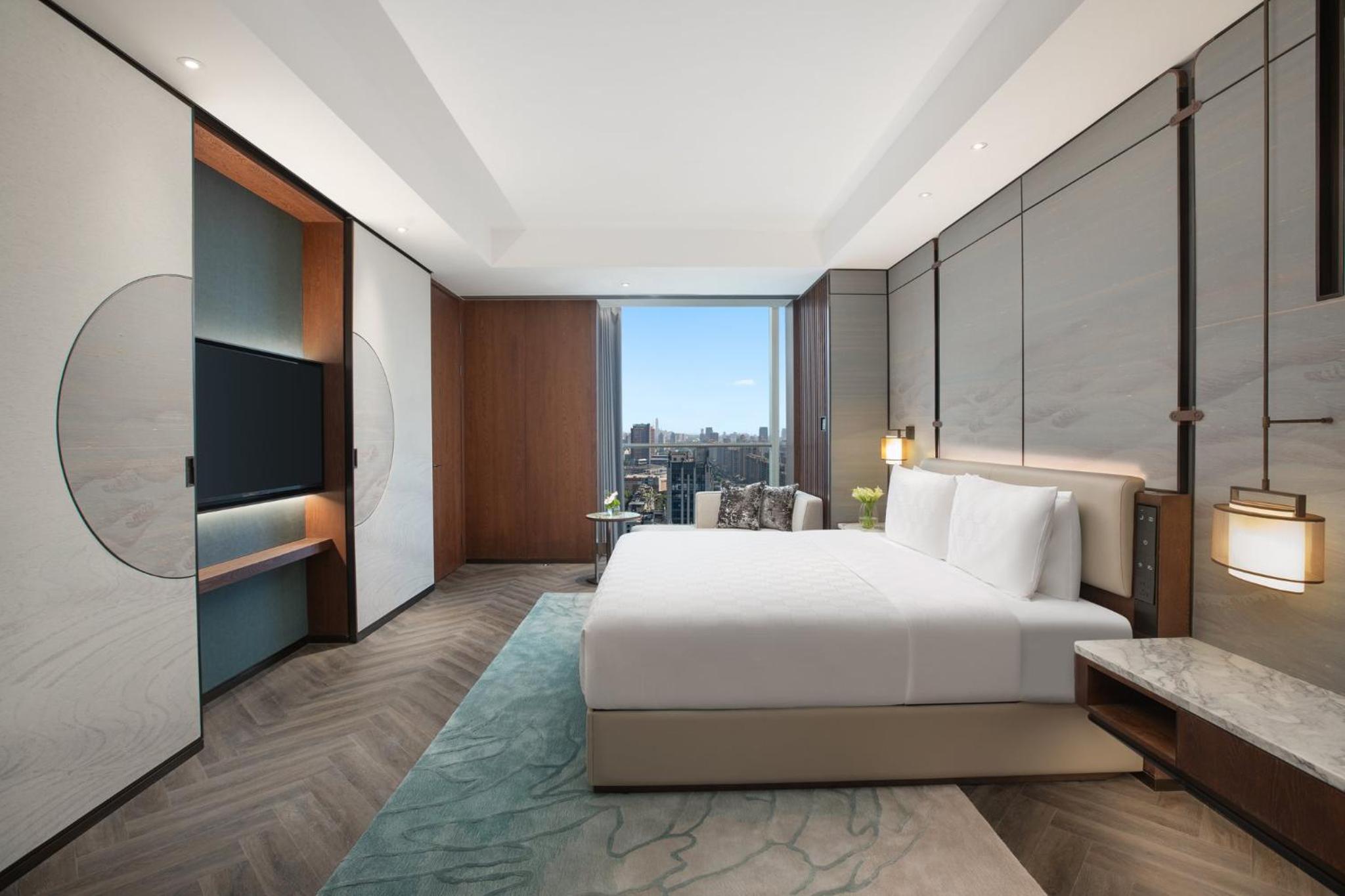 Royal Suite photo 2