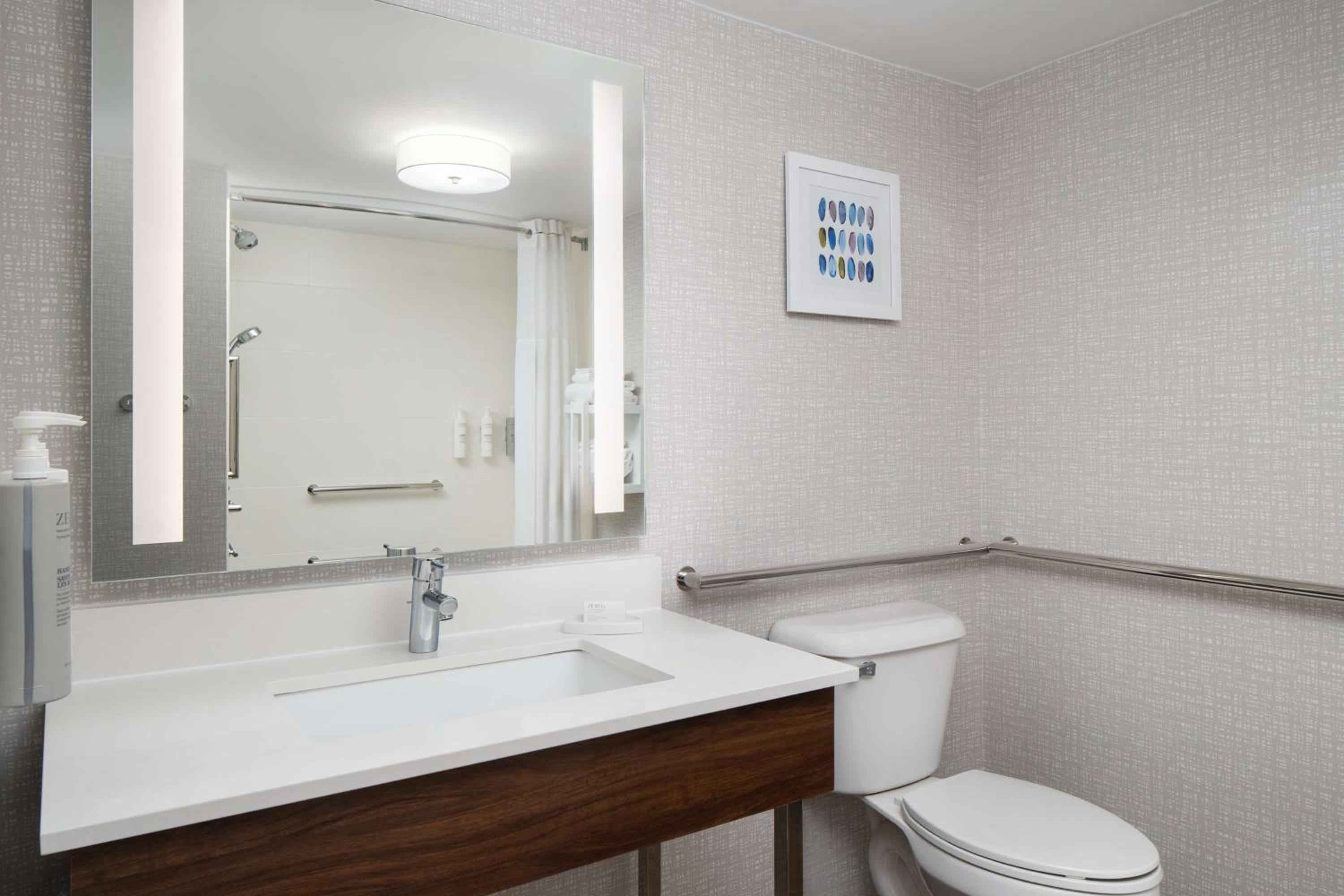 King Room - Mobility Access/Non-Smoking - Photo 2