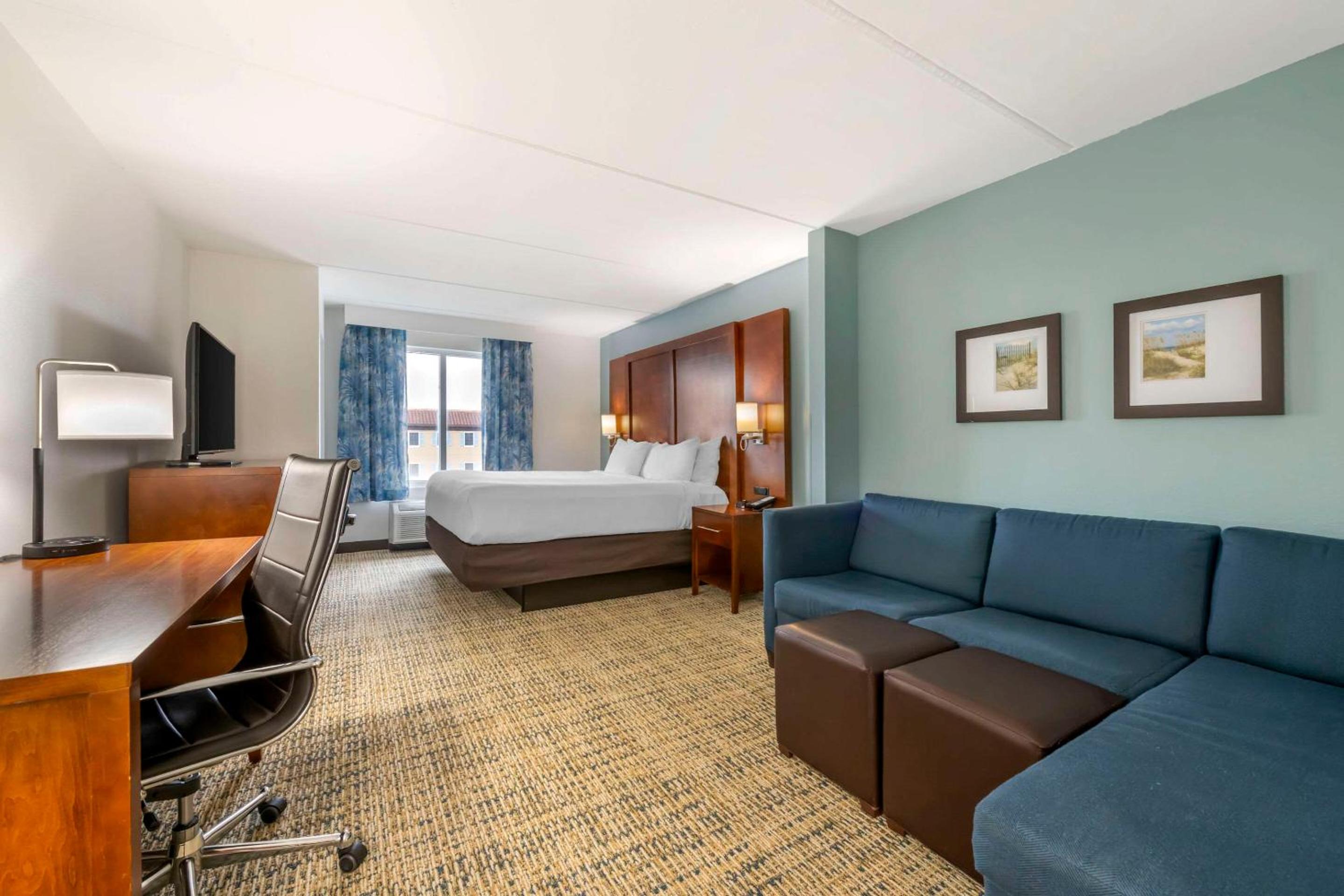 King Suite - Photo 2