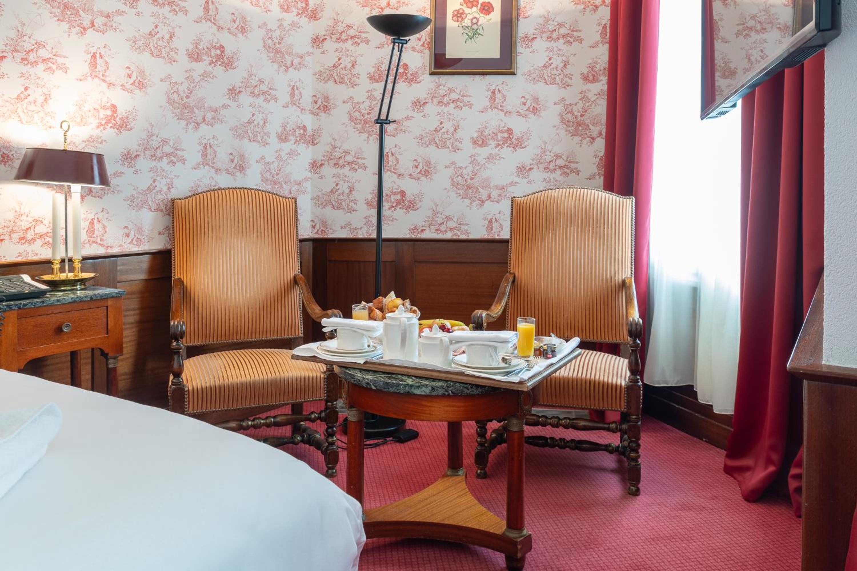 Double Room with Abbey View - Photo 15