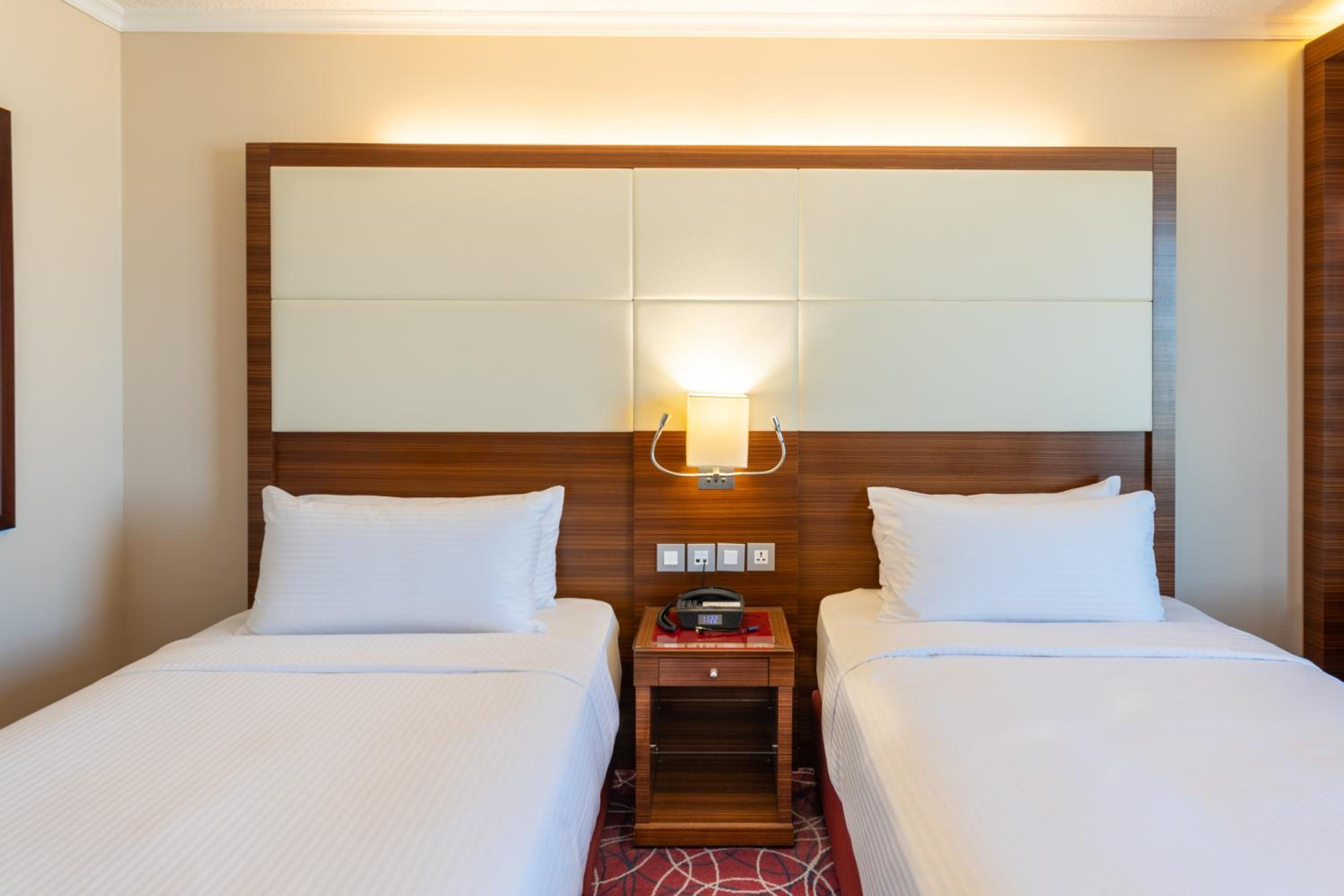 Standard Twin Room - Smoking - Photo 1