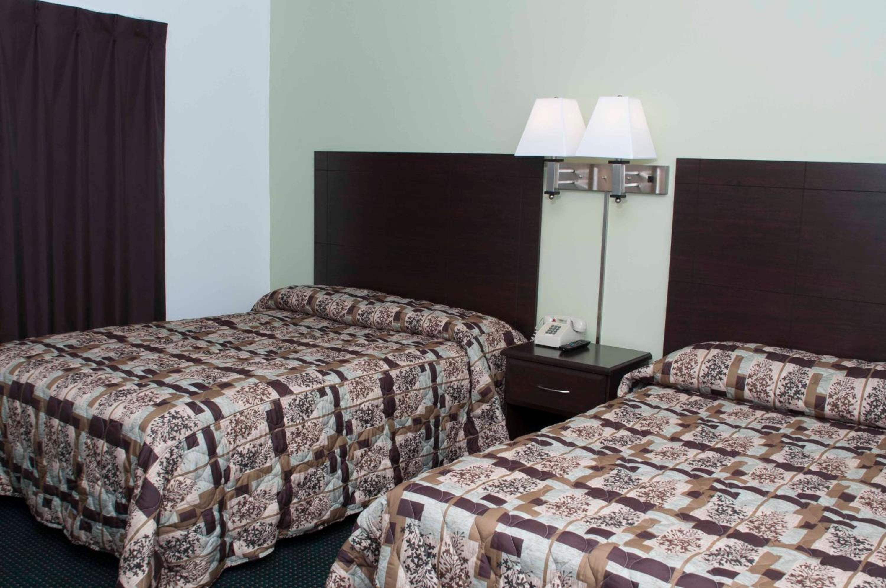 2 Queen Beds Non-Smoking