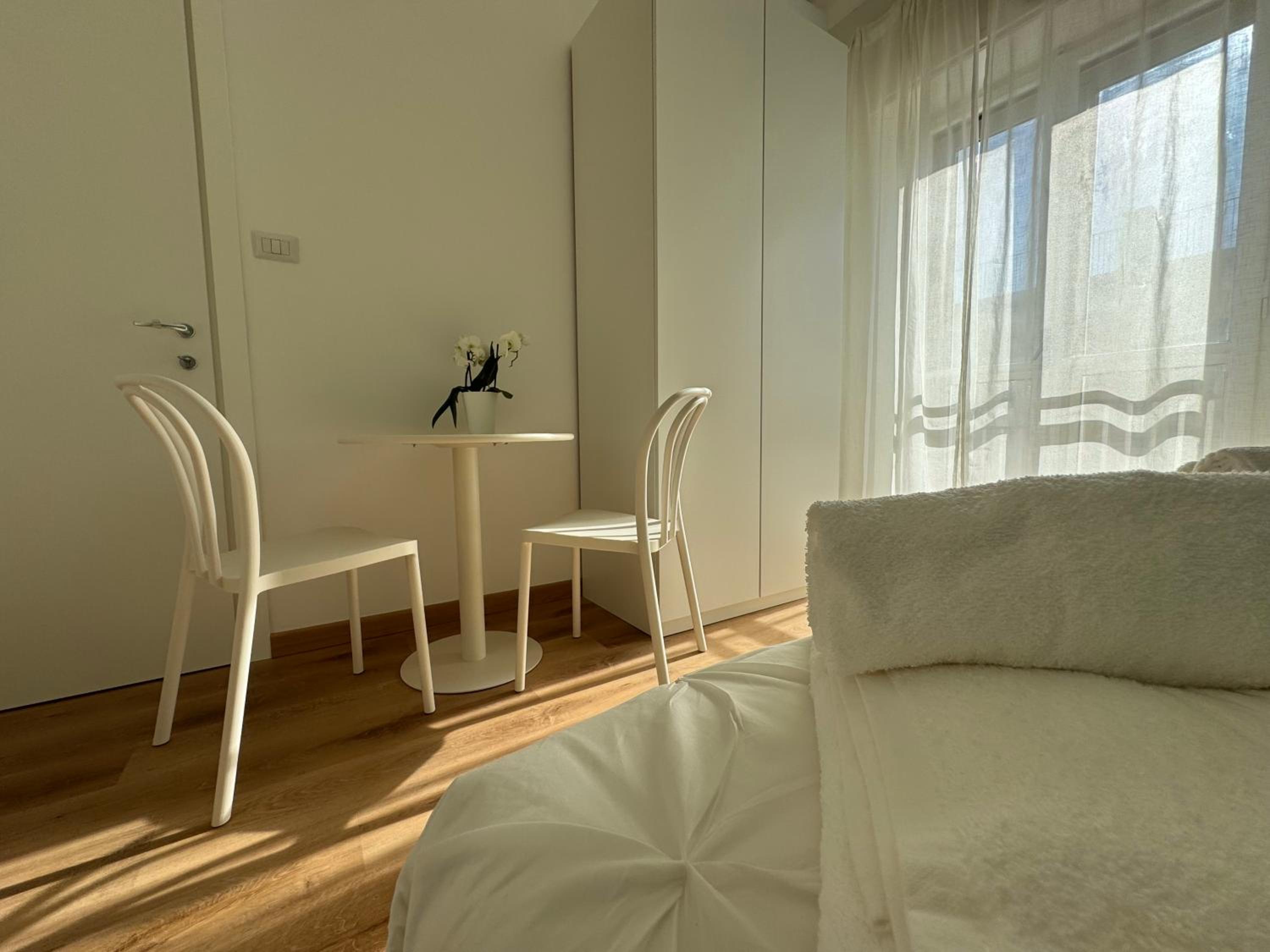 Double Room with Balcony photo 2