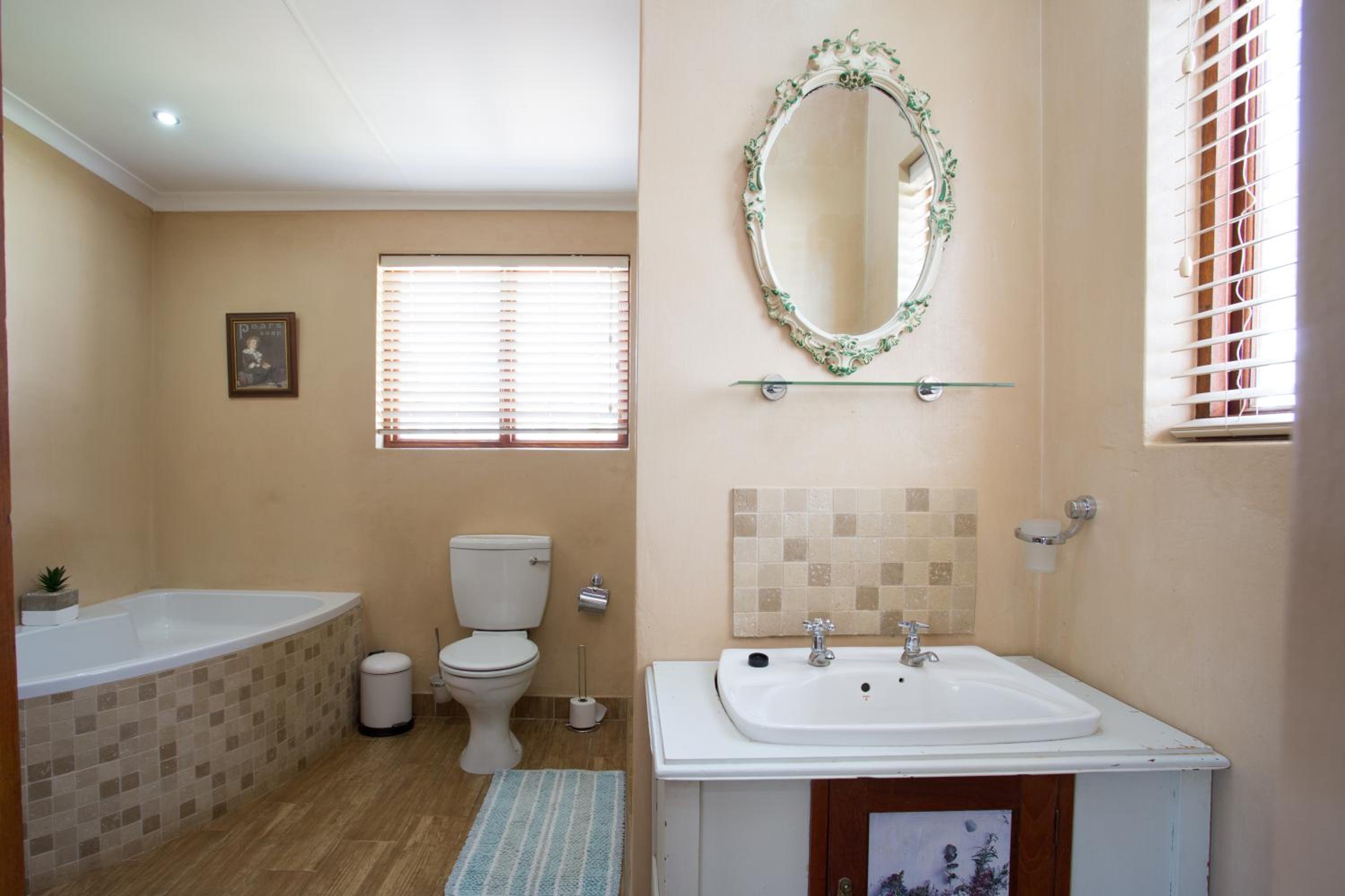 Luxury Apartment - Photo 7