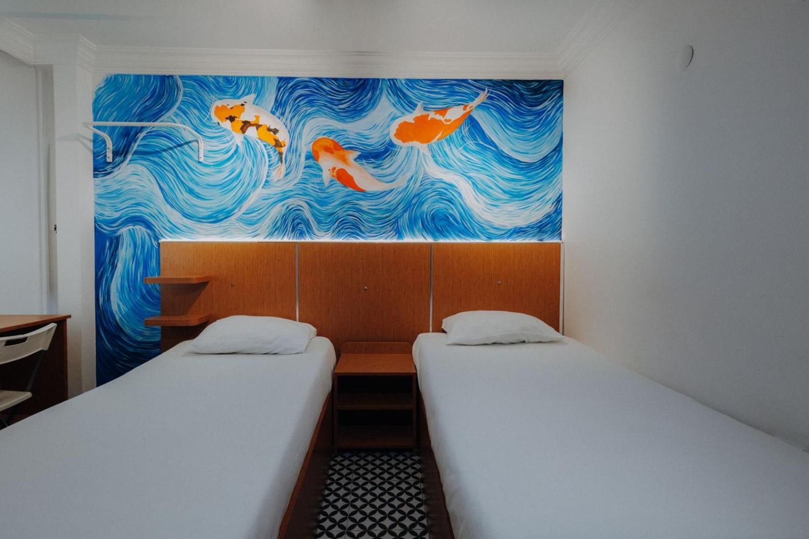Twin Room - Photo 2