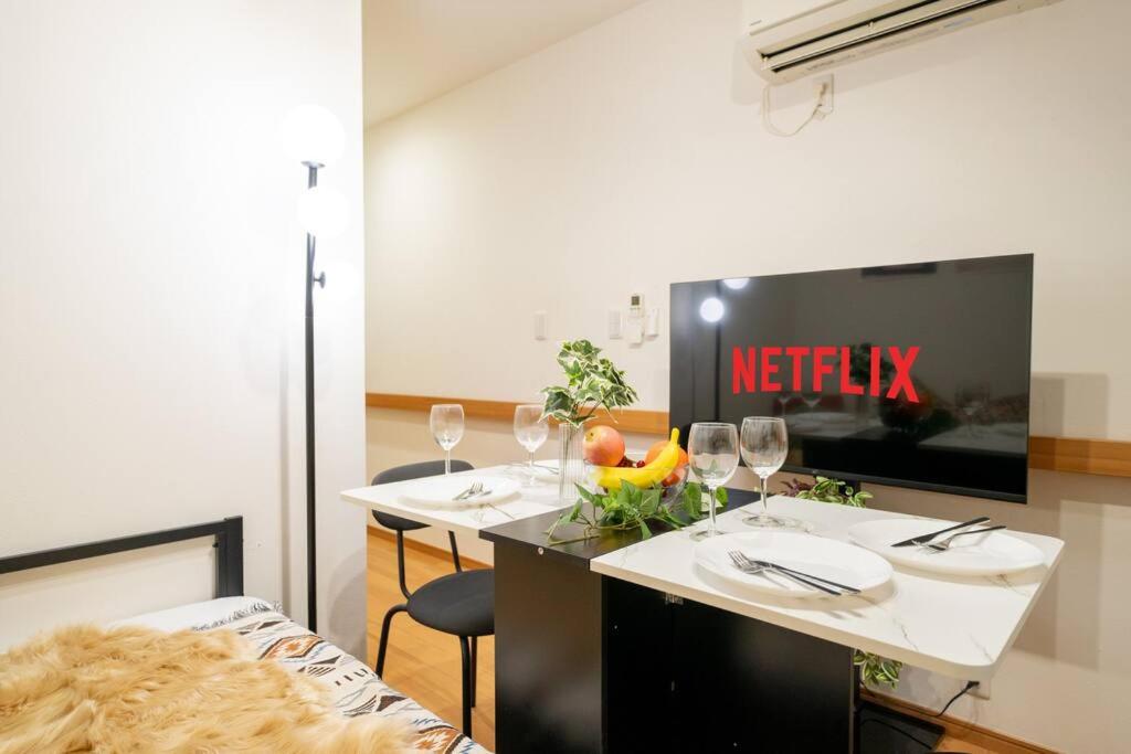 One-Bedroom Apartment photo 2