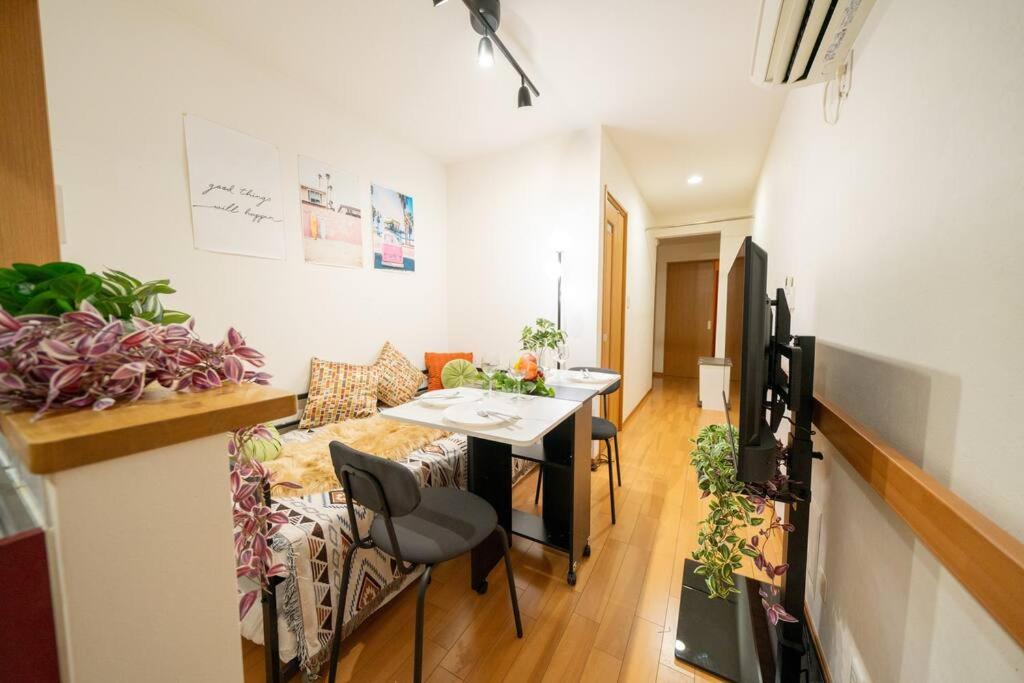One-Bedroom Apartment photo 3