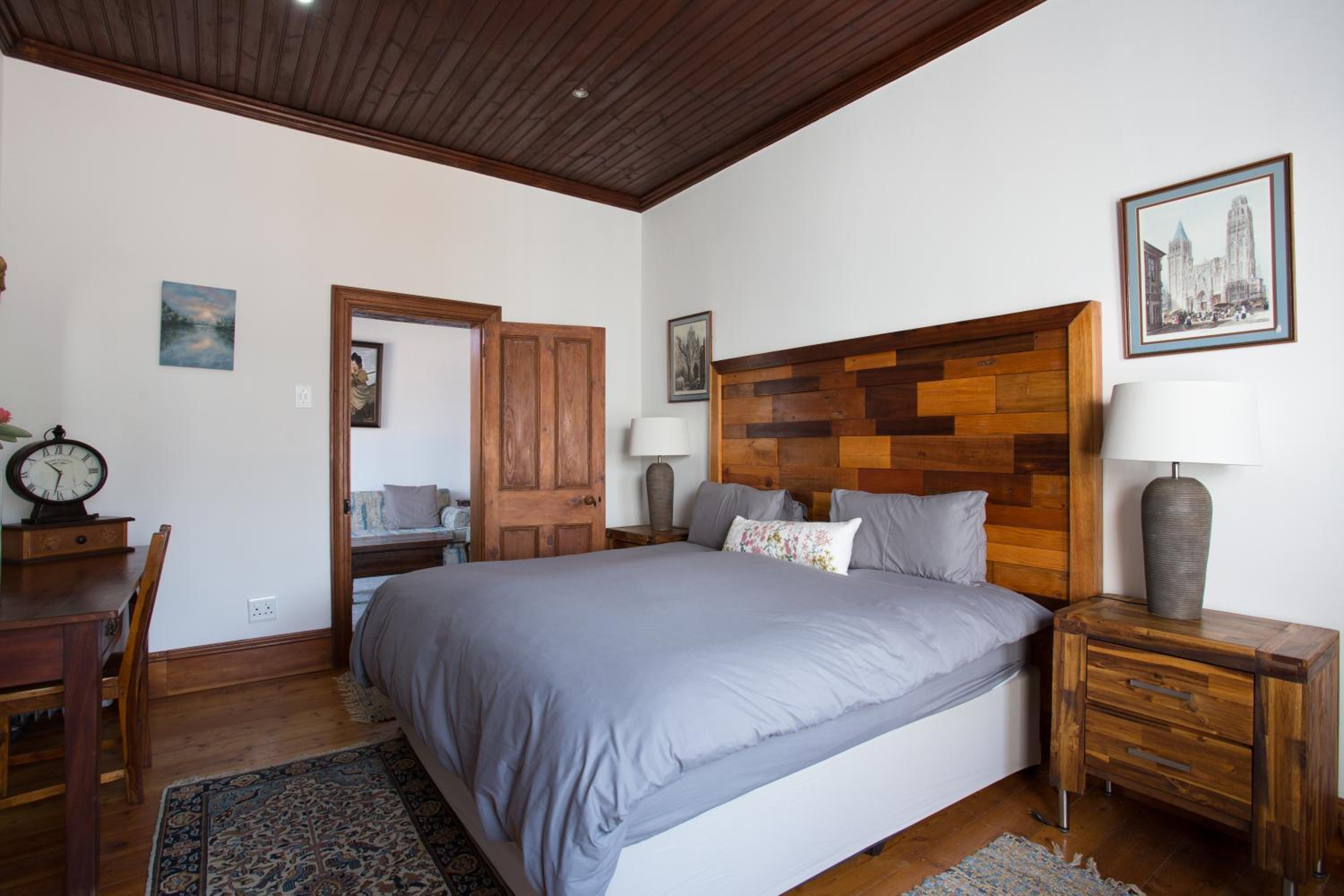 Luxury Apartment - Photo 1