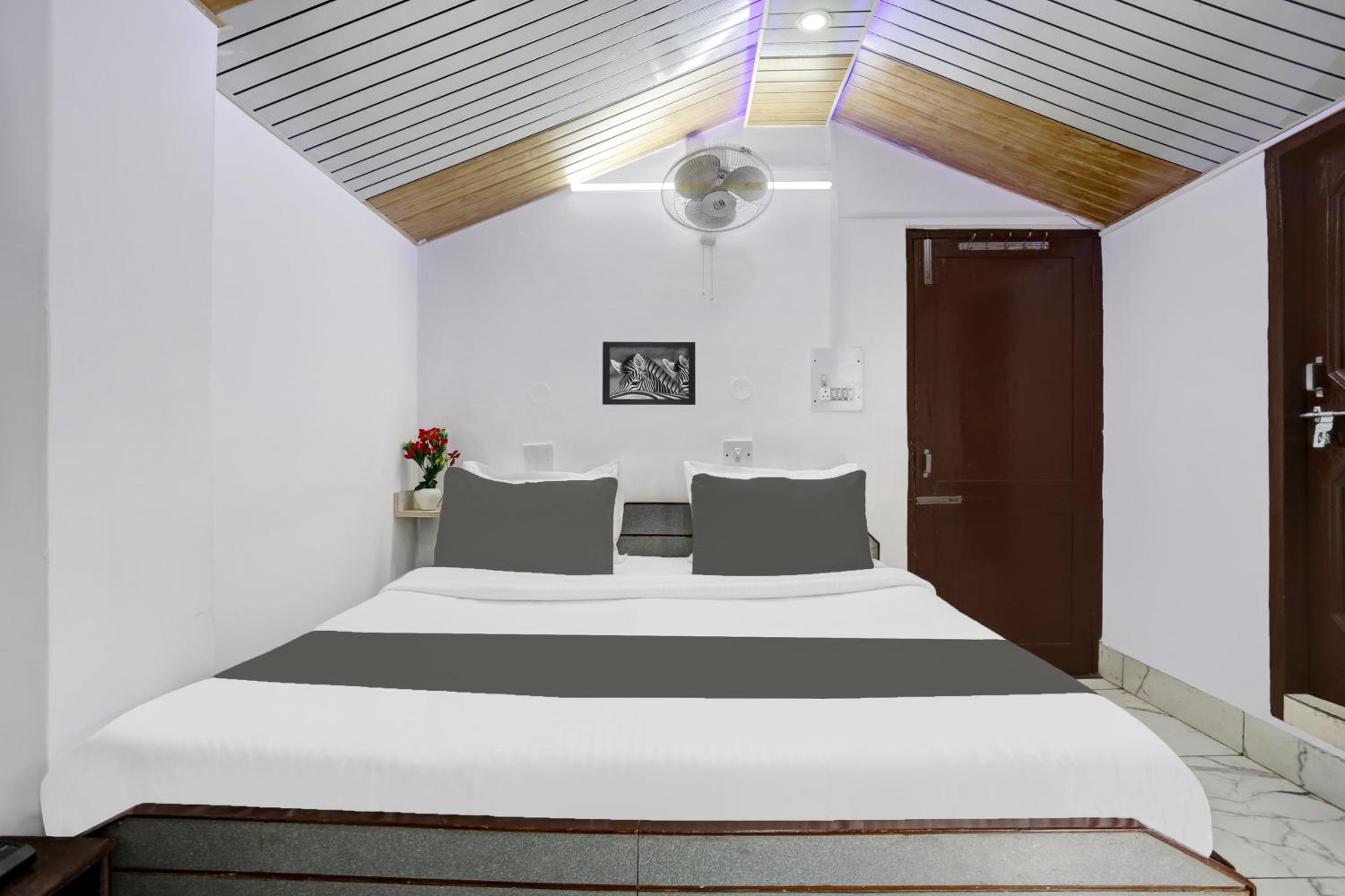 Deluxe Triple Room photo 3