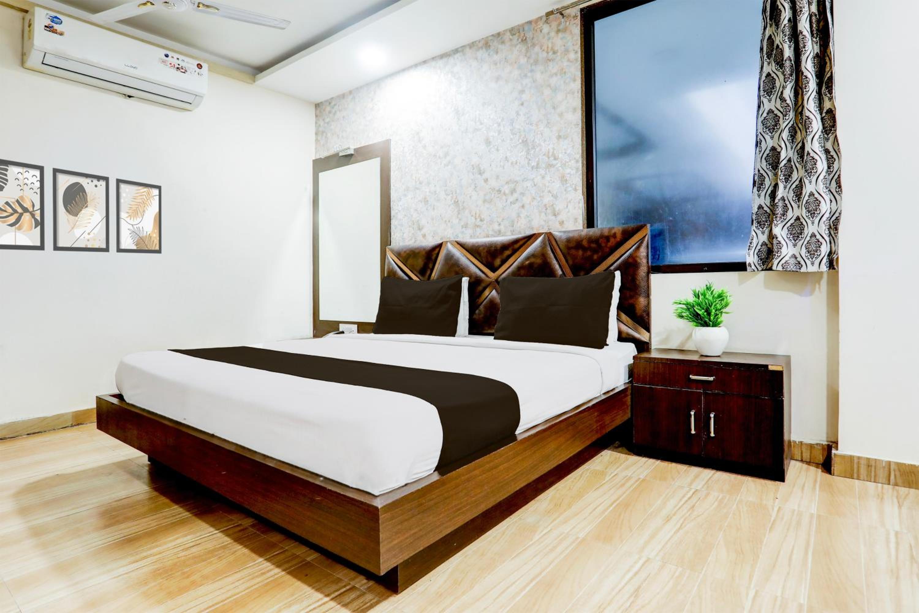 Classic Triple Room photo 2