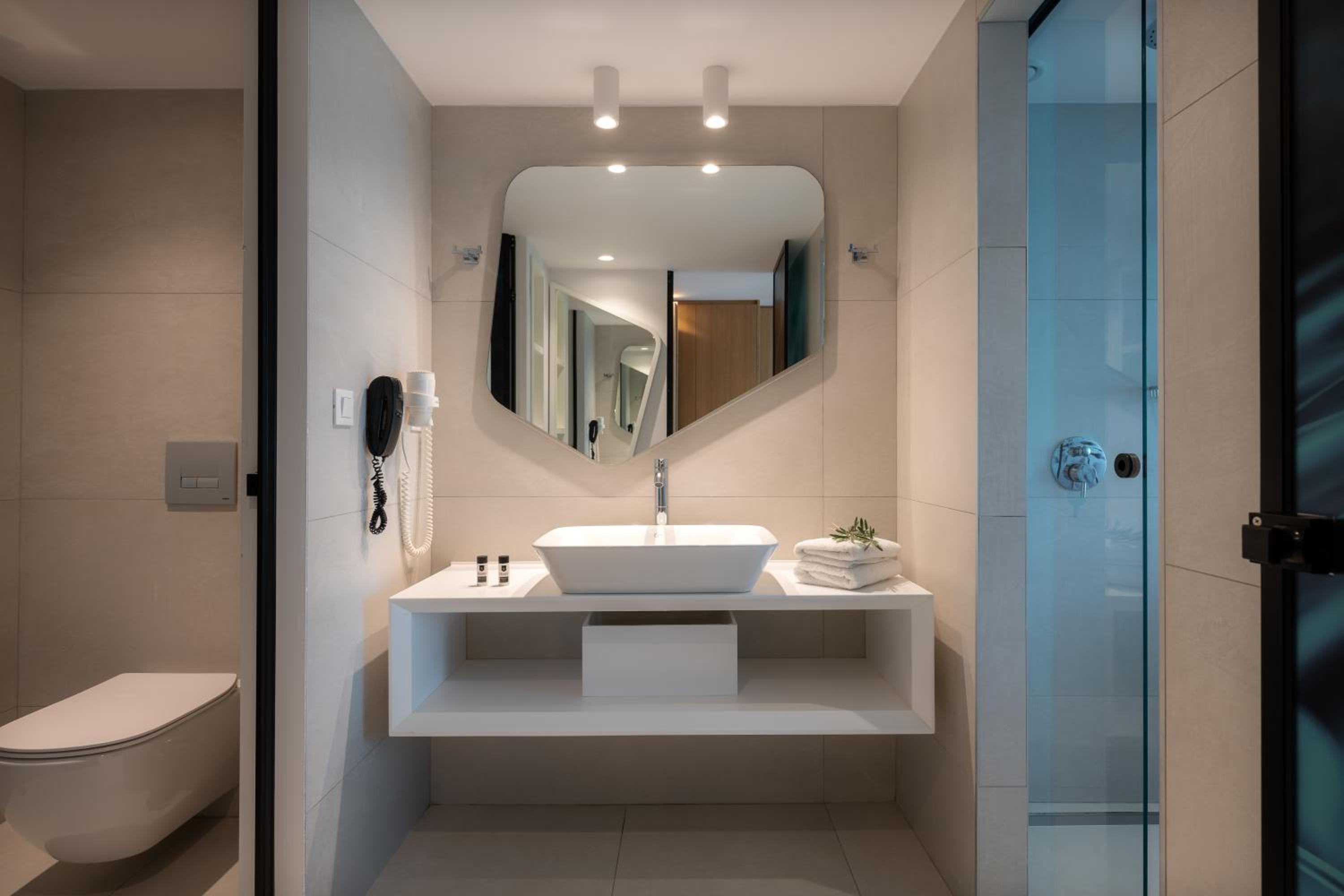 Double or Twin Room with Sea View