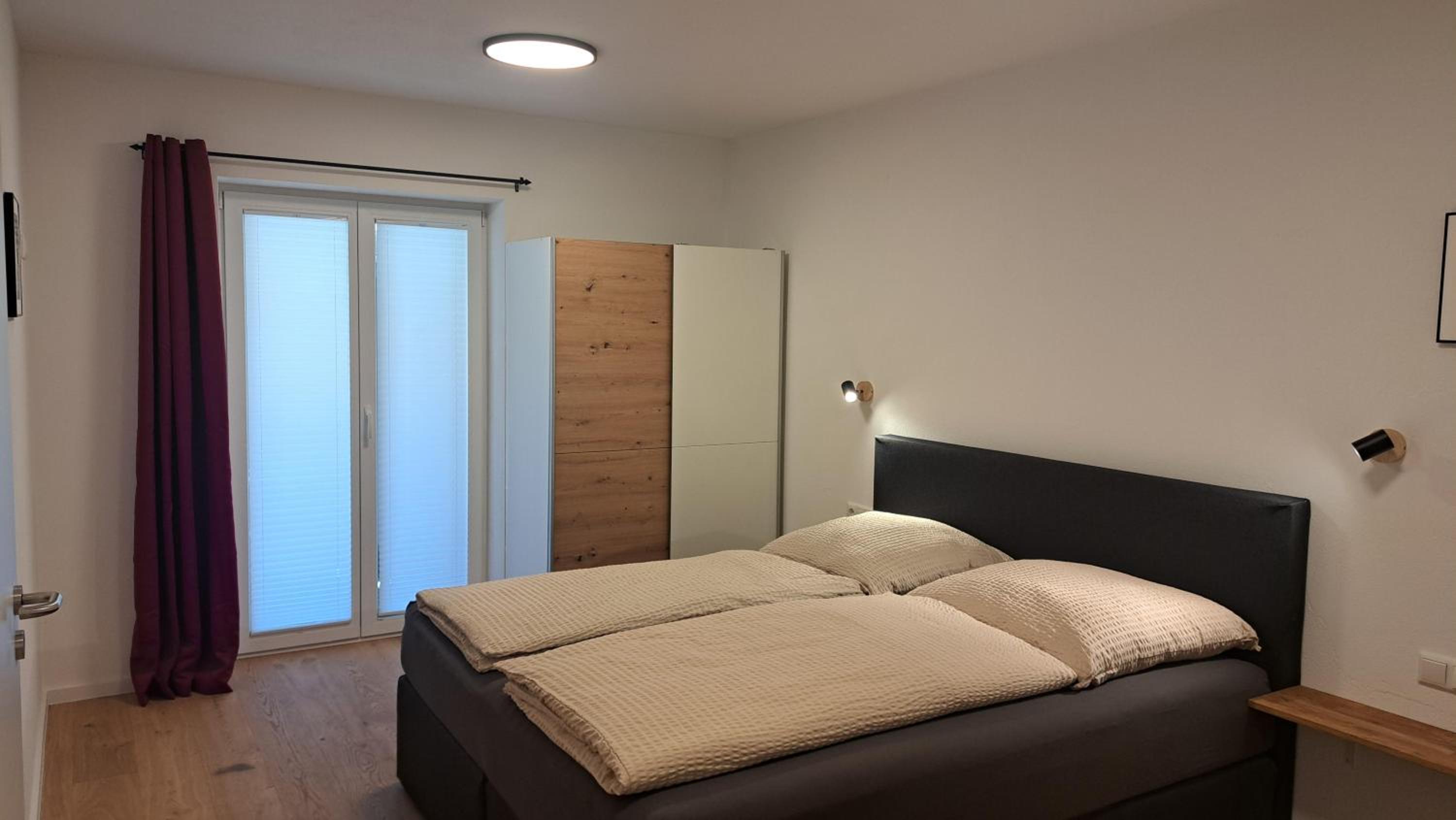 One-Bedroom Apartment photo 1
