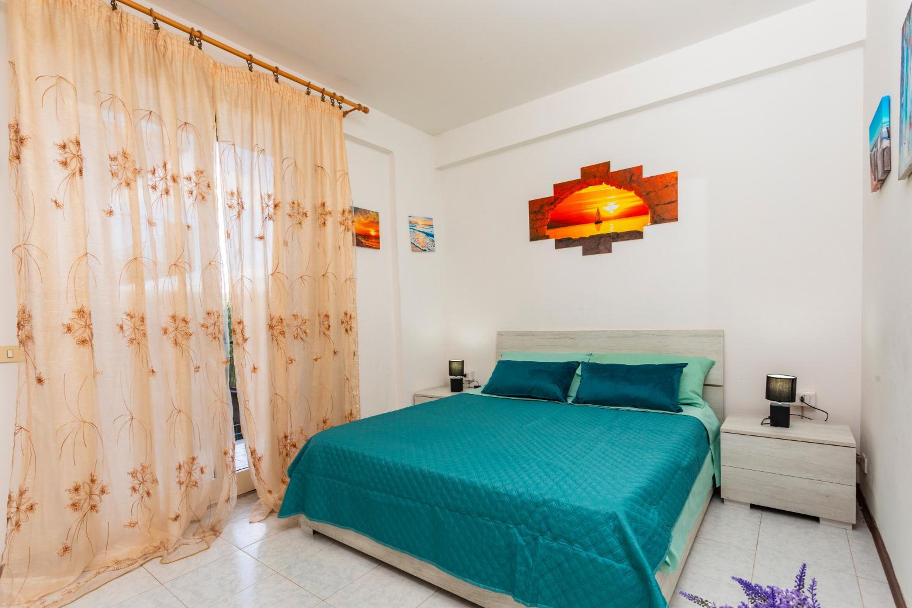 Superior One-Bedroom Apartment with Balcony