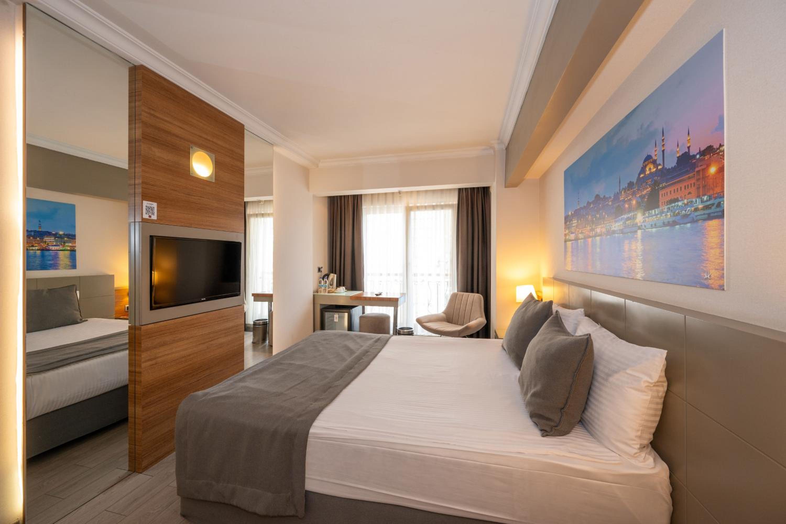 Standard Double Room photo 2