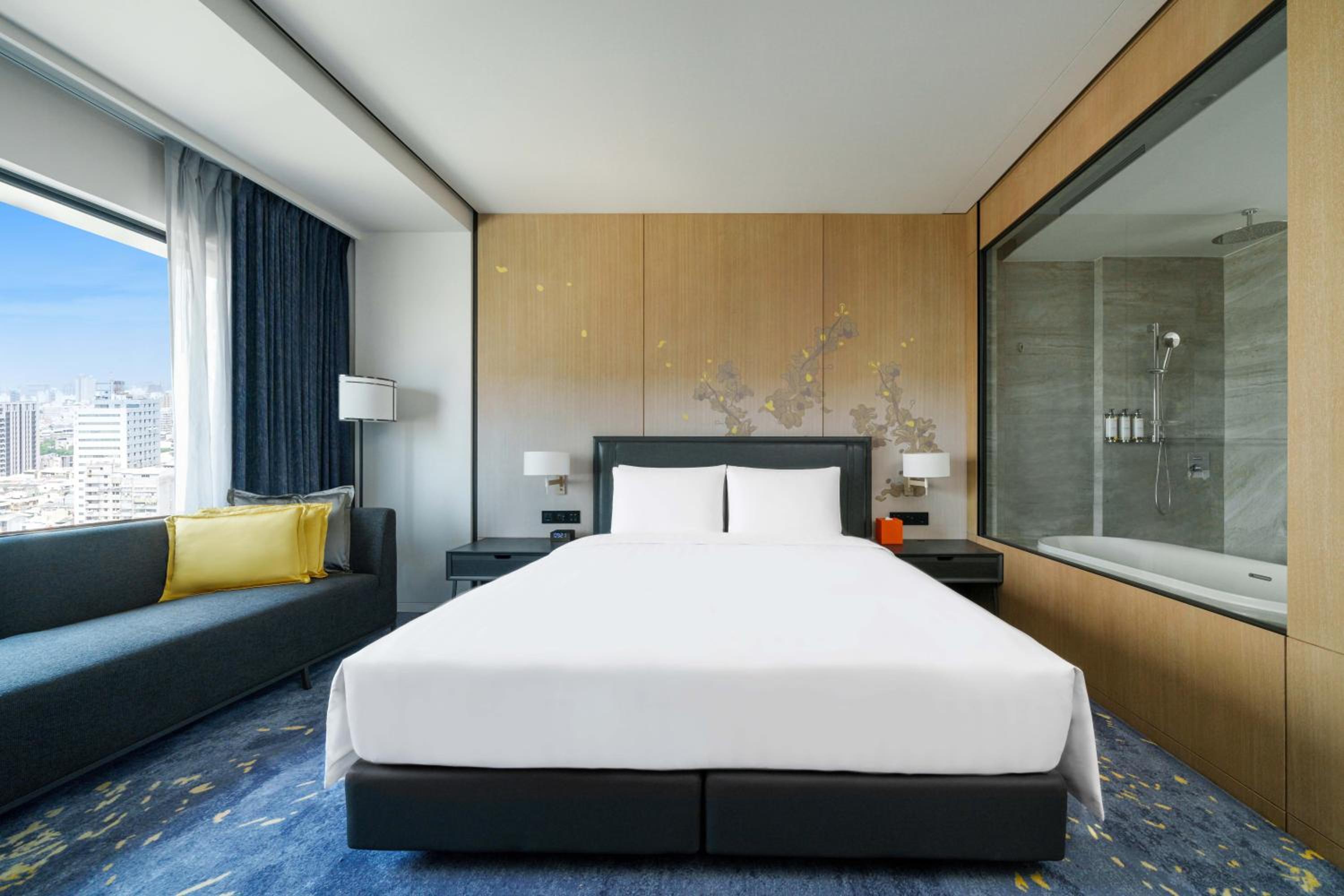 Classic King Room - Photo 4