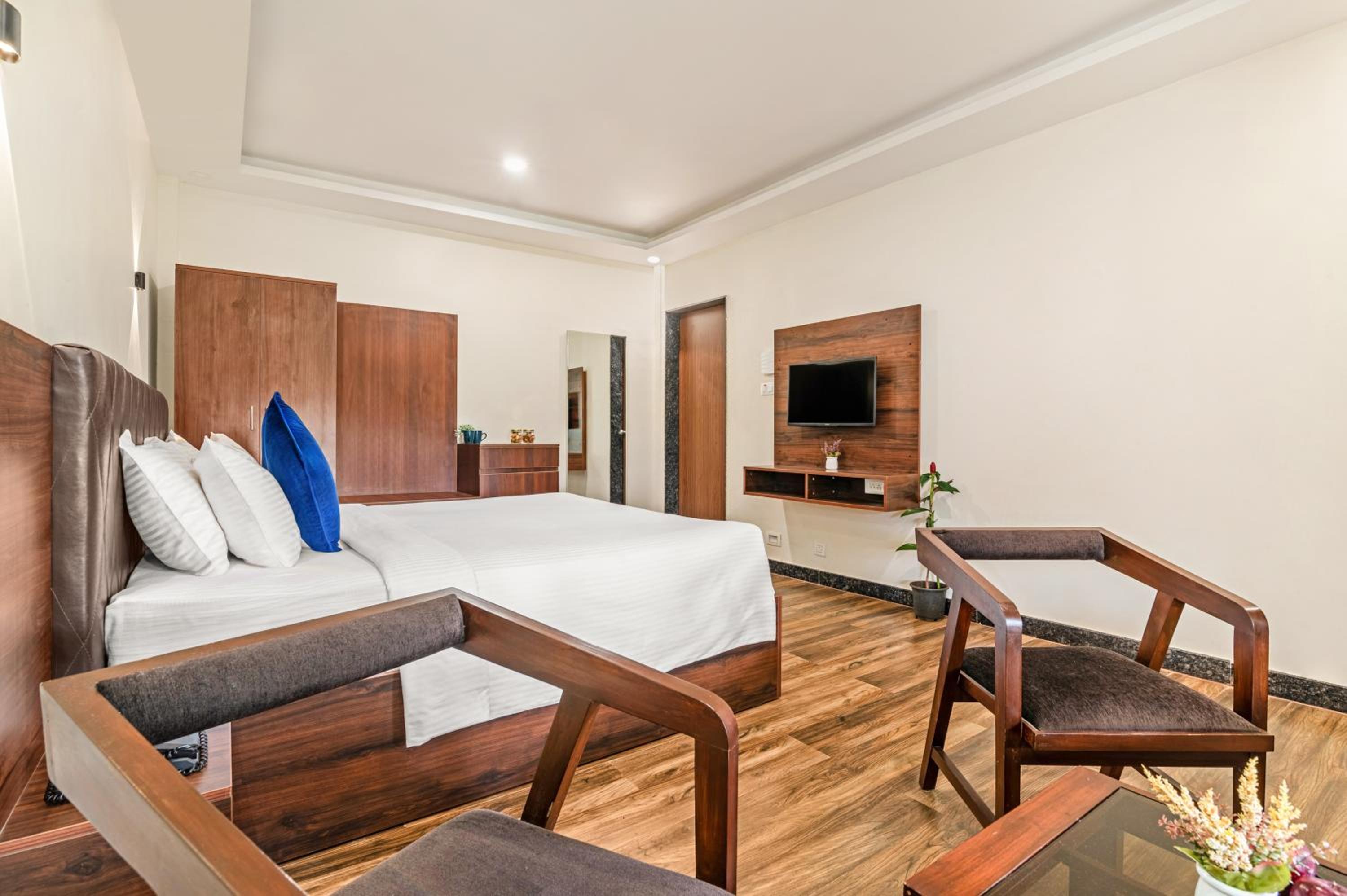 Premier Room With Sit Out