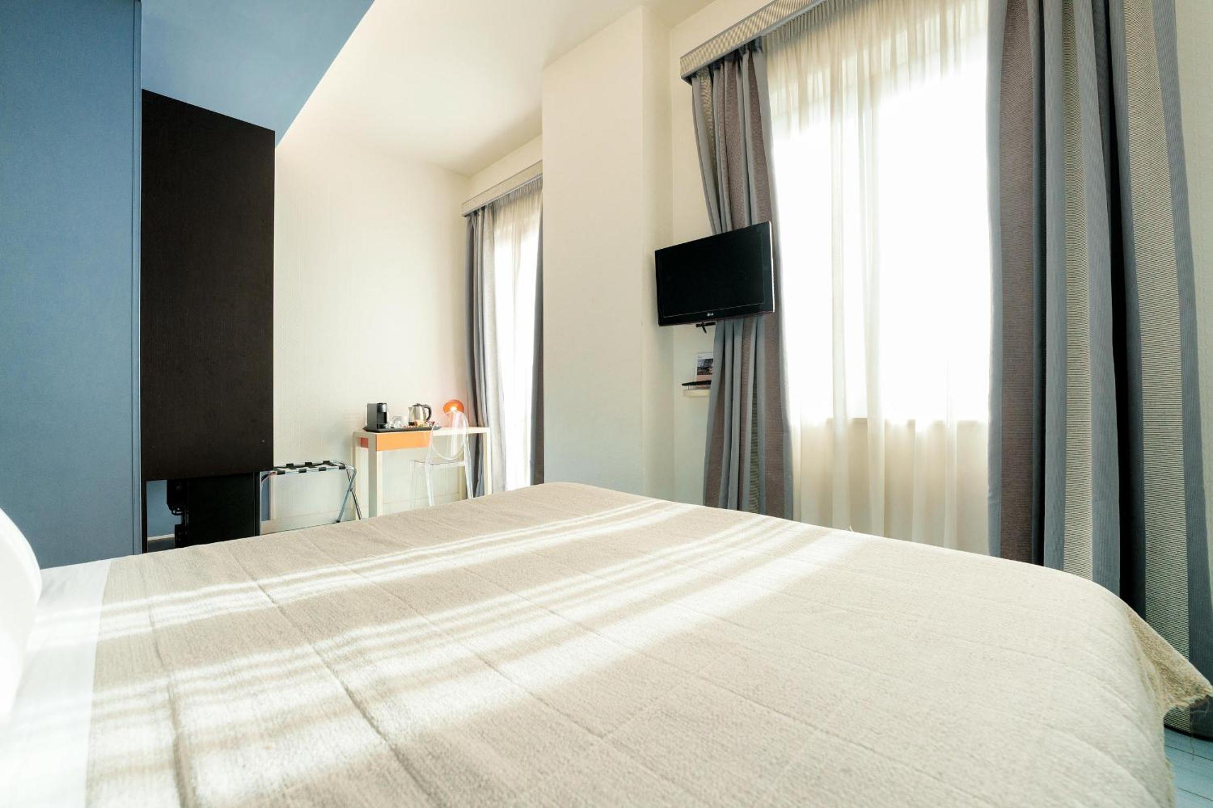 Double or Twin Room photo 2
