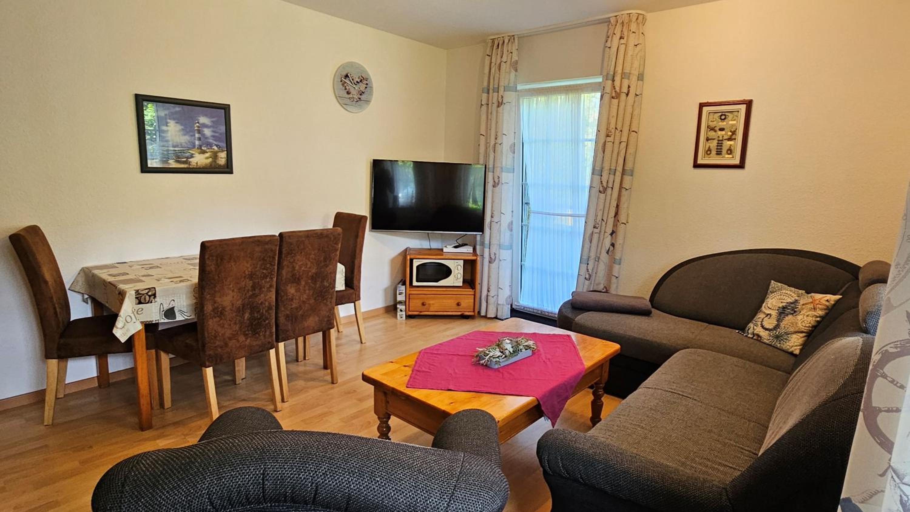Two-Bedroom Apartment with Terrace photo 2