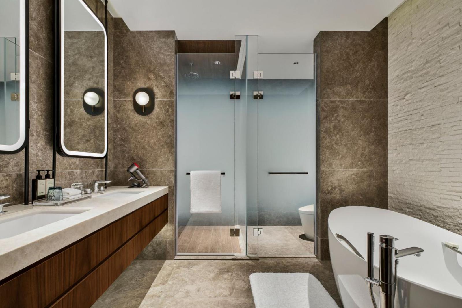 Two-Bedroom Suite with Ski Concierge
