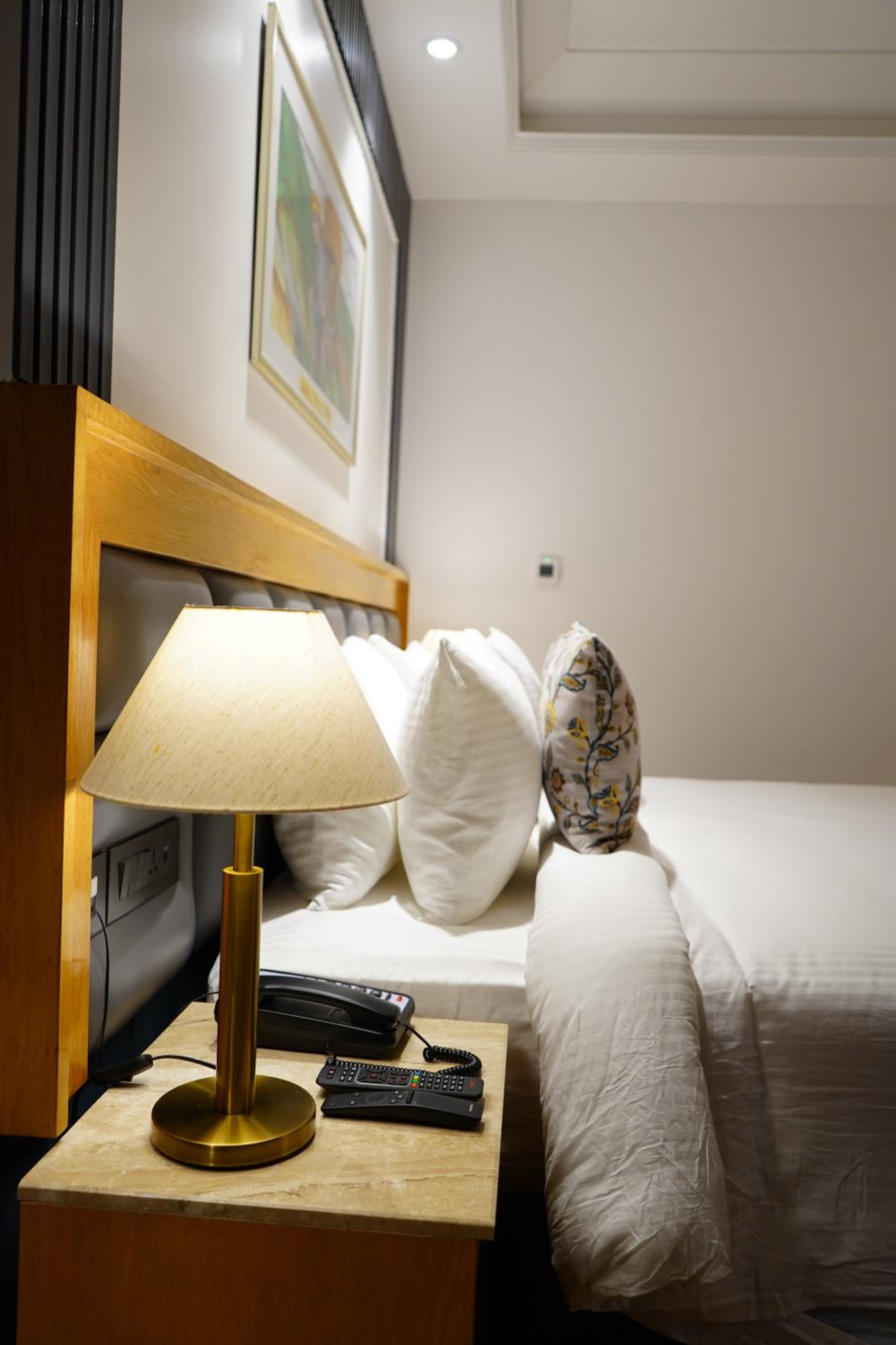Luxury Suite with Balcony photo