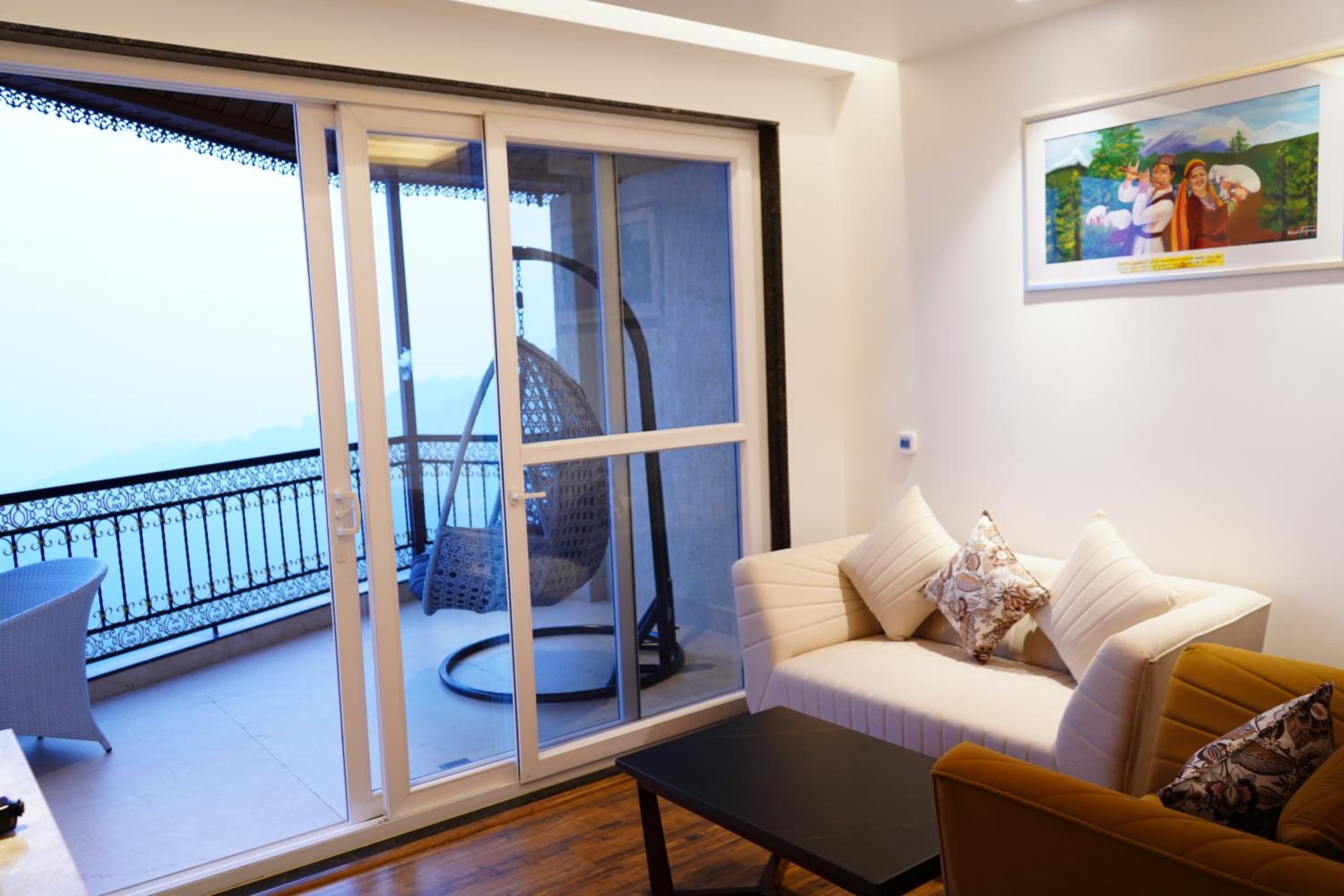 Premium Suite With Balcony photo 1