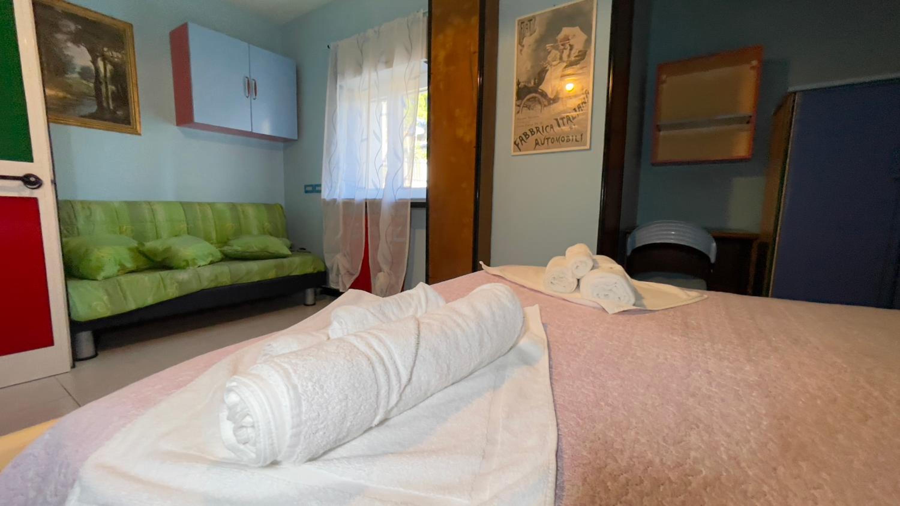 Double Room With Shared Bathroom photo 1
