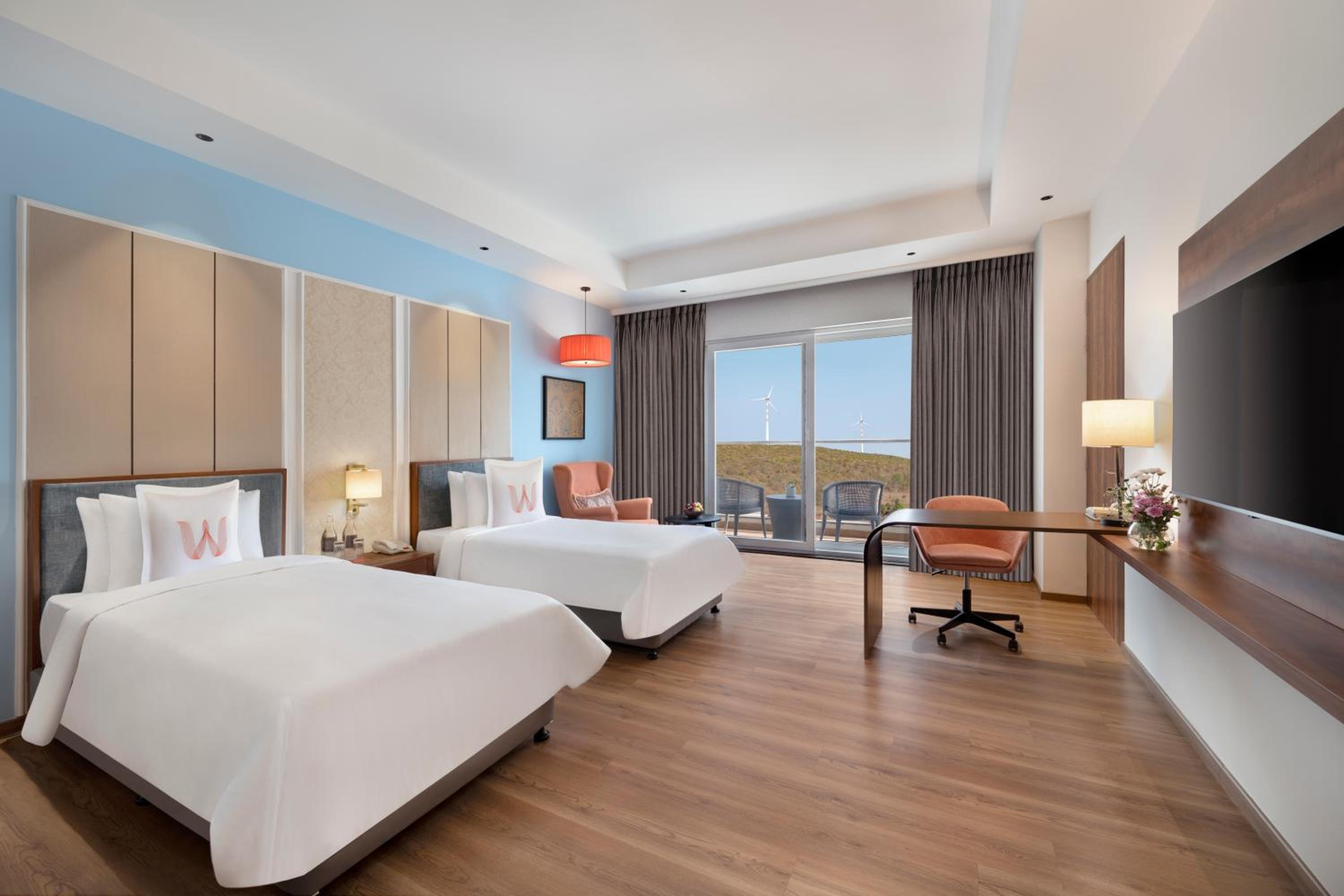 Deluxe Room - Photo 2