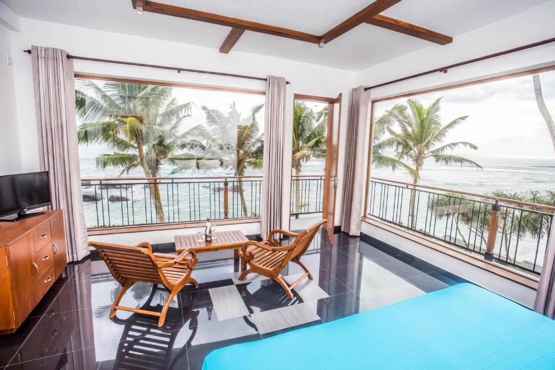Deluxe Double Room With Balcony And Sea View