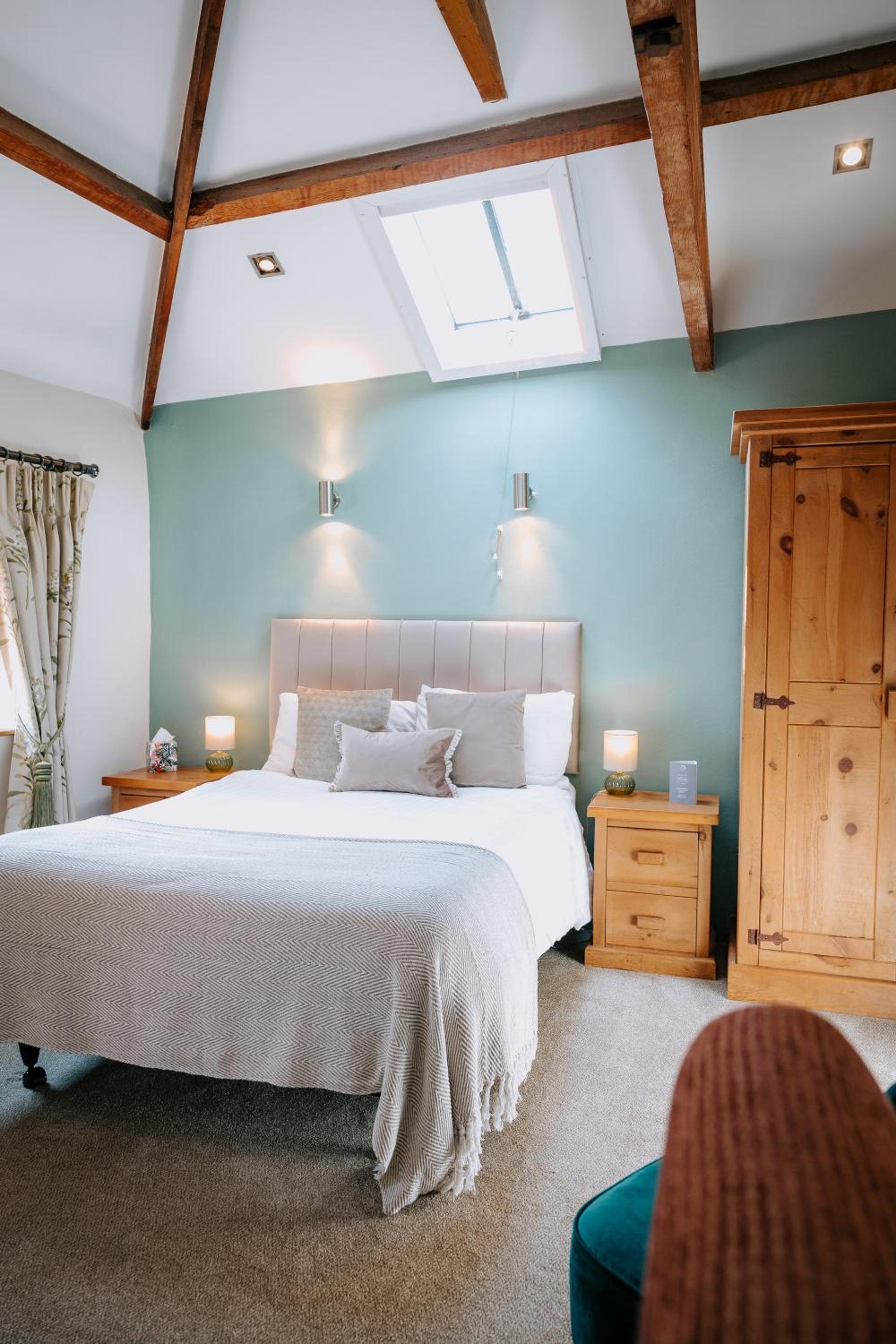 Double Room with Private Bathroom photo 3