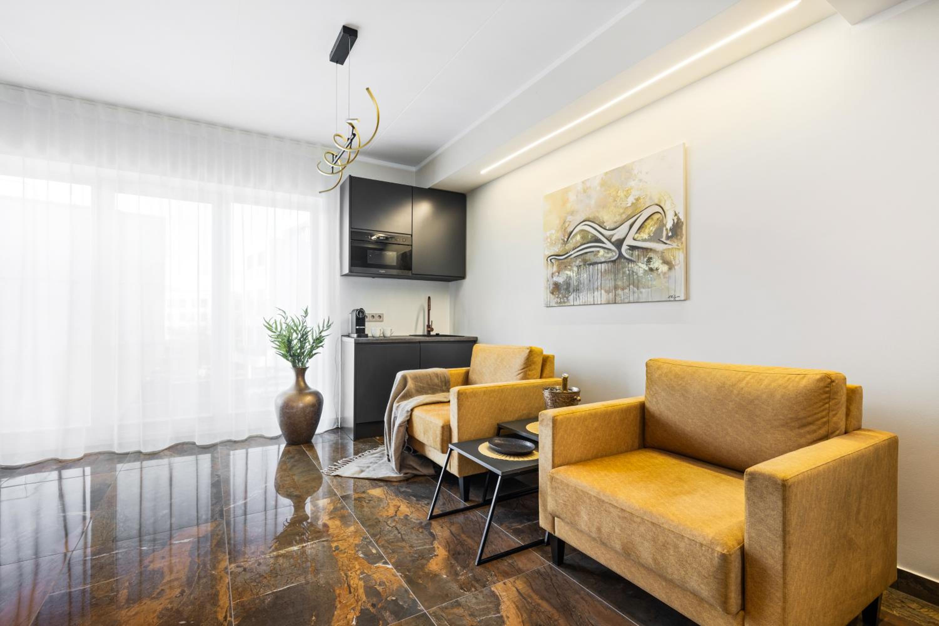 One-Bedroom Apartment