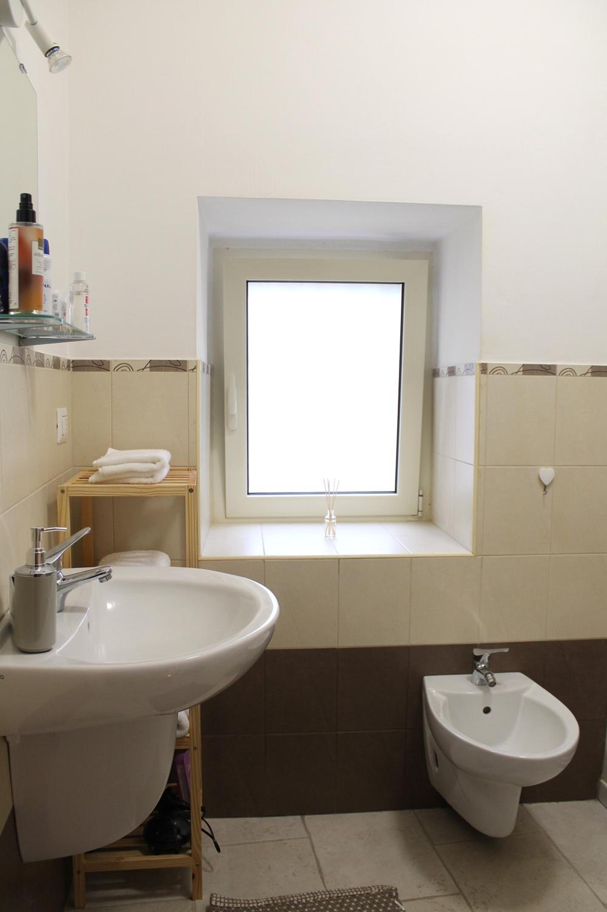 Two-Bedroom House photo 2