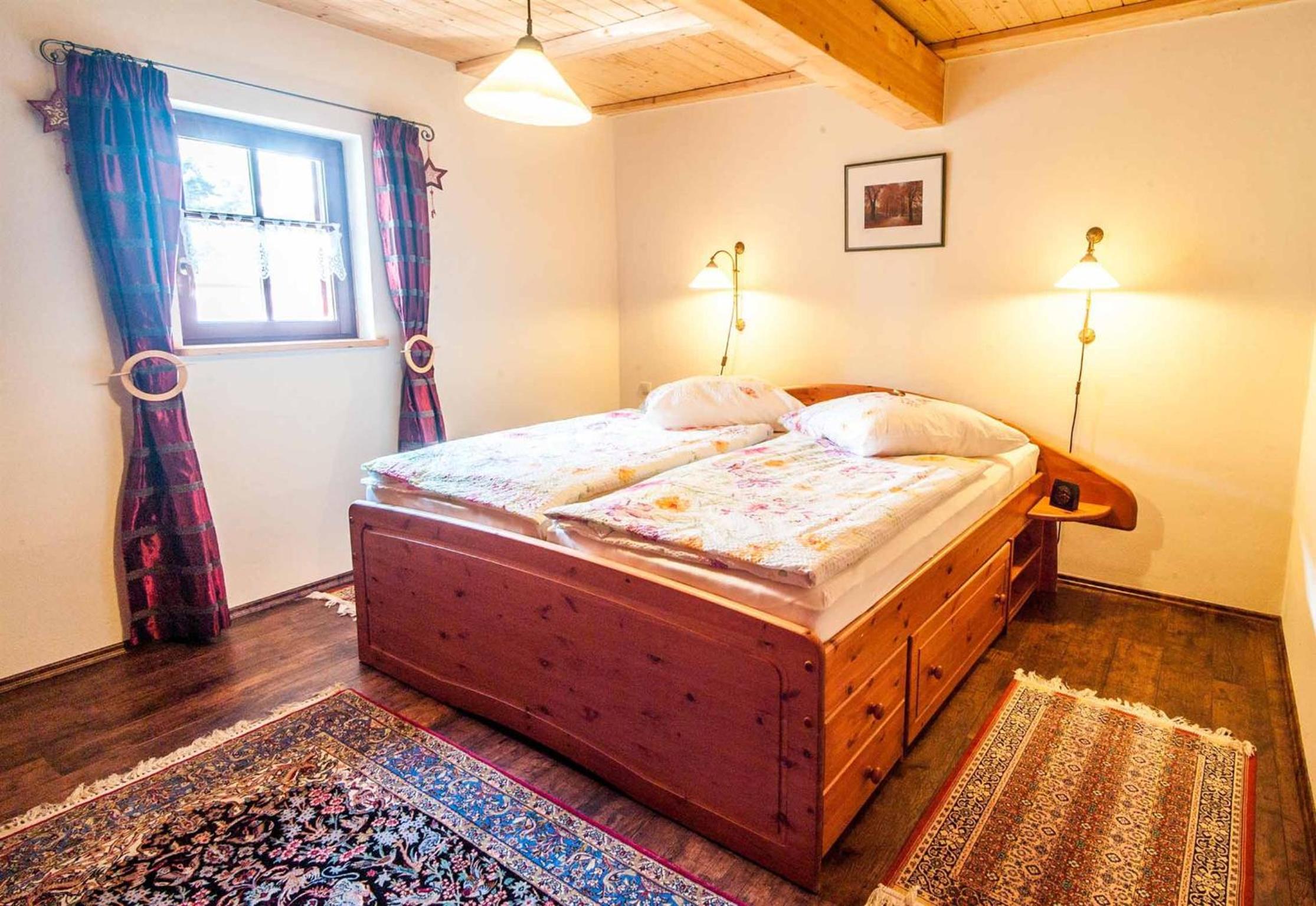 One-Bedroom Apartment - Photo 3