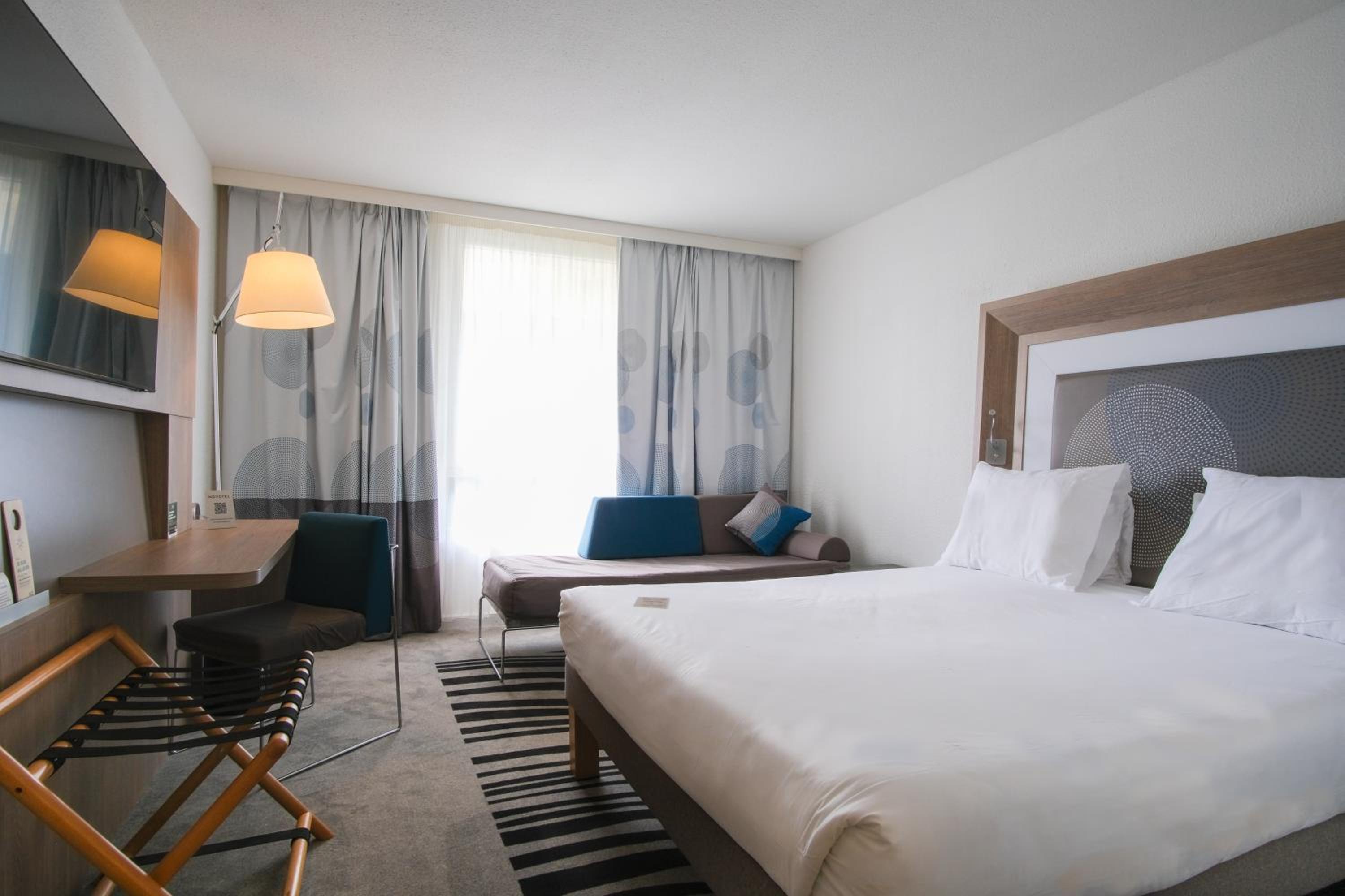 Classic Double Room with Sofa Bed - Photo 1