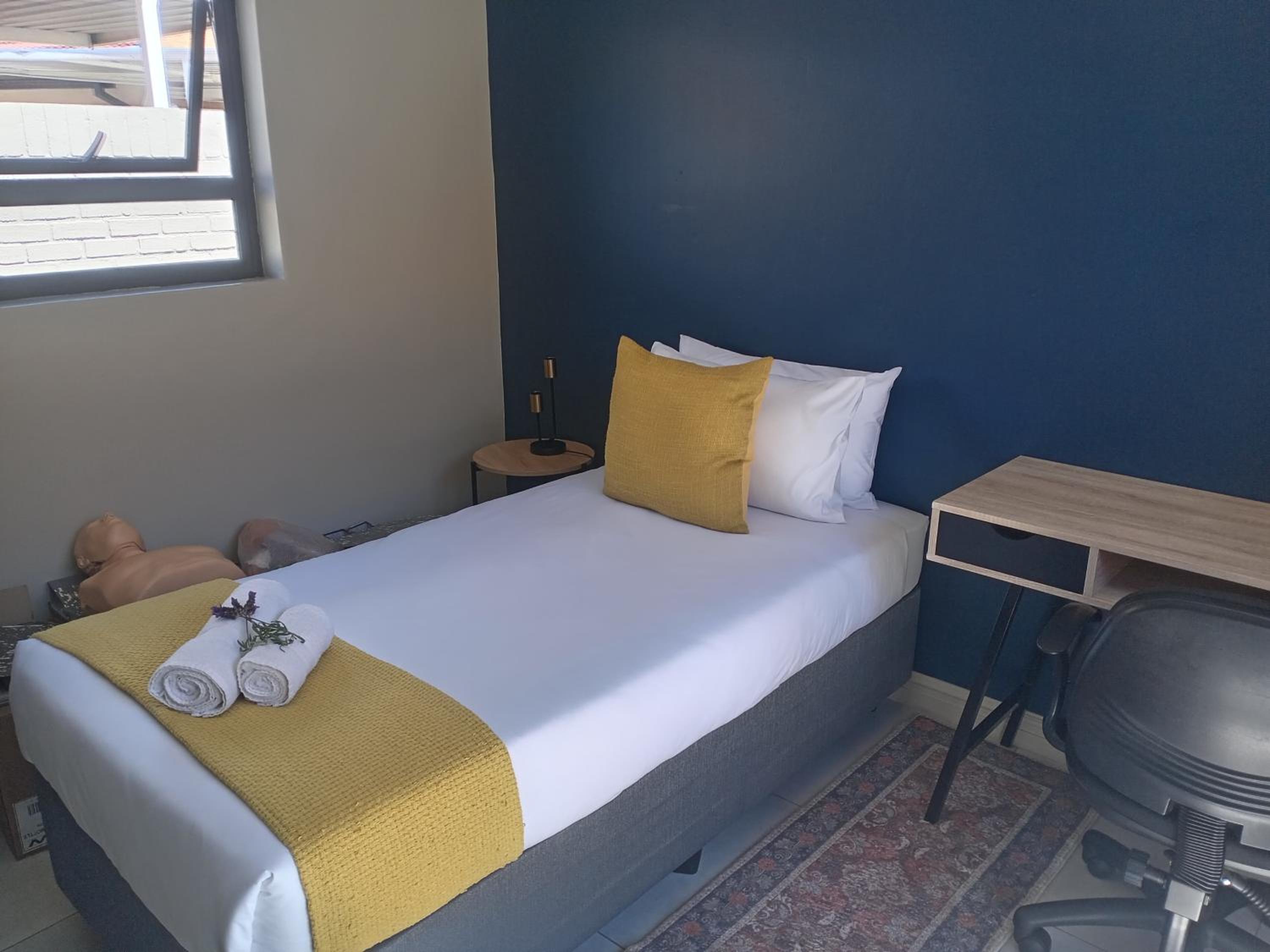 Single Room photo 2