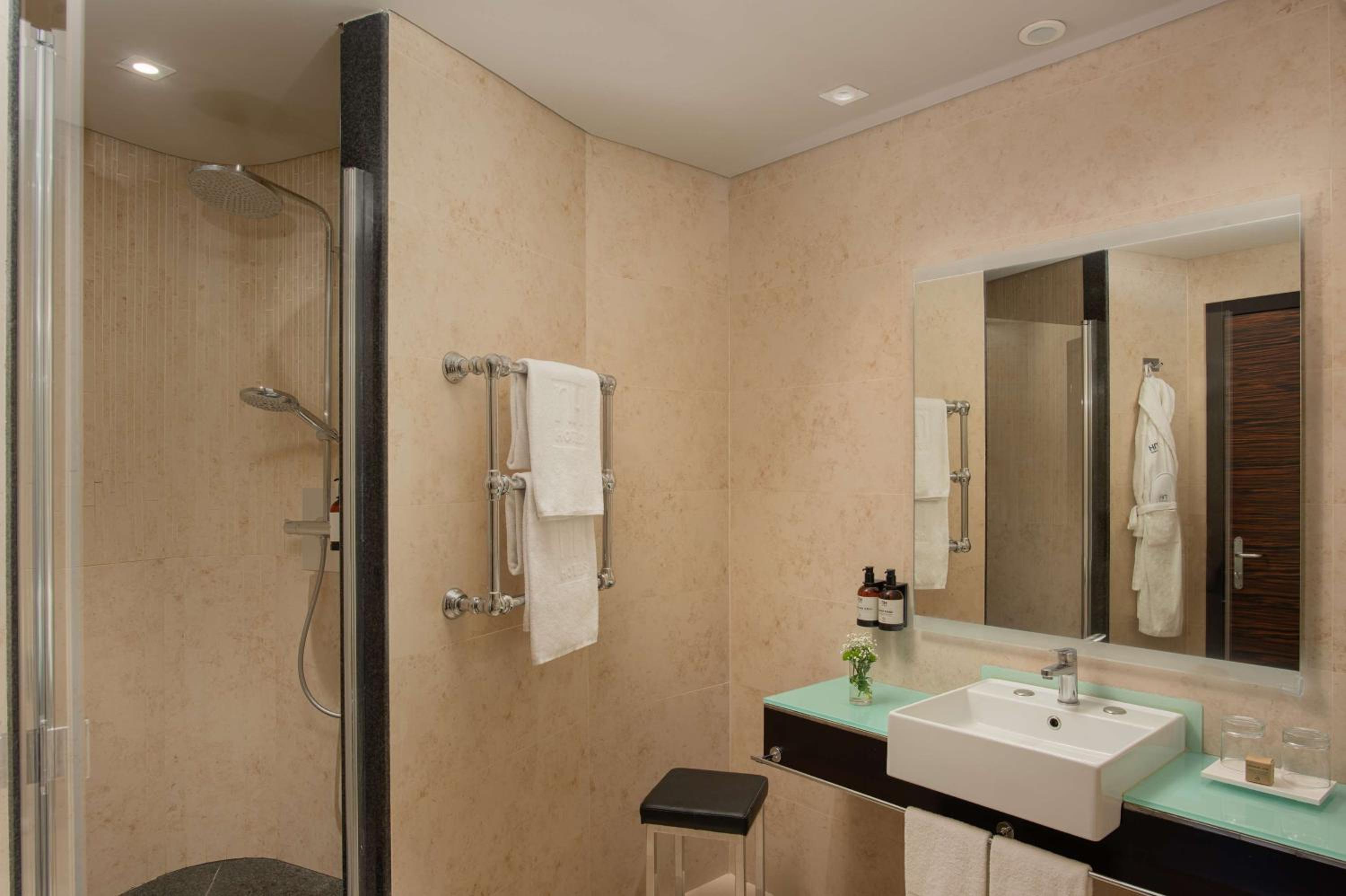 Superior Double Room XL with Sea View - Photo 4