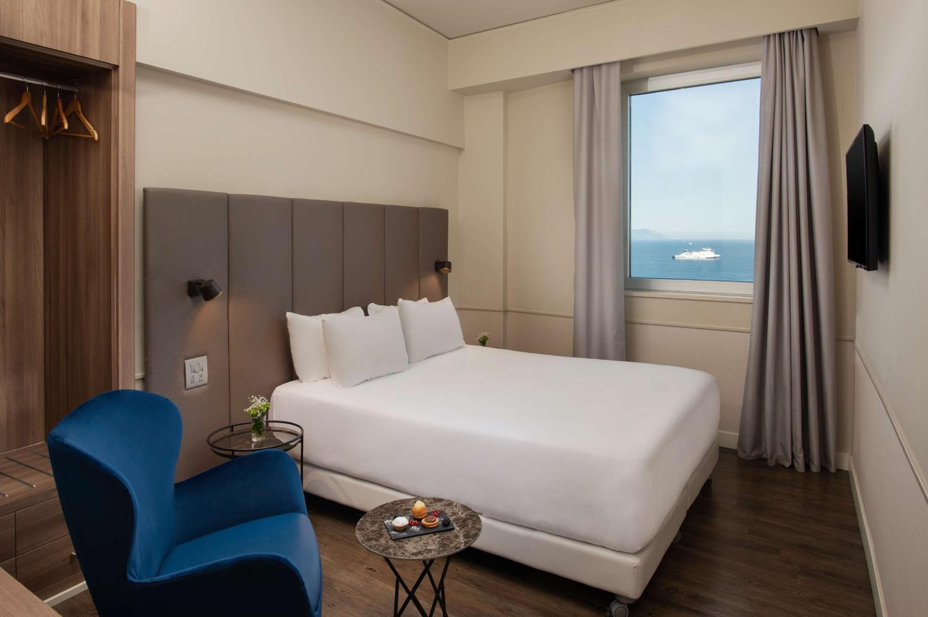Superior Double Room with Sea View - Photo 1