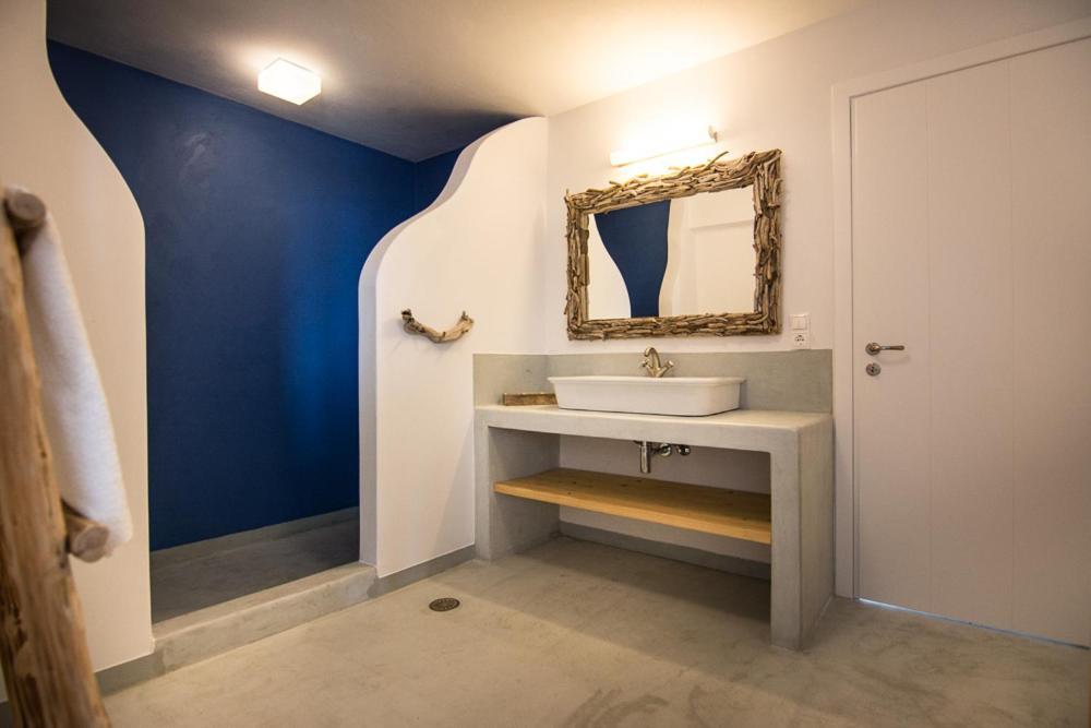 Two-Bedroom Apartment with Sea View photo 3