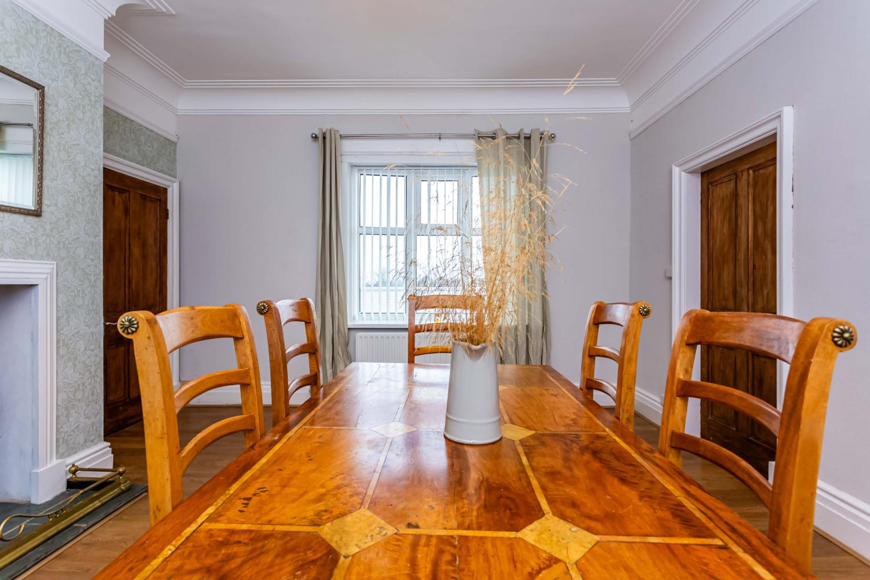 Four-Bedroom House photo 2