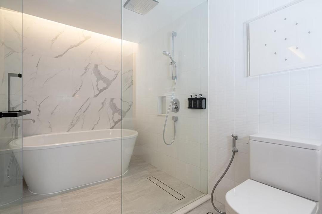 Junior King Suite photo 3