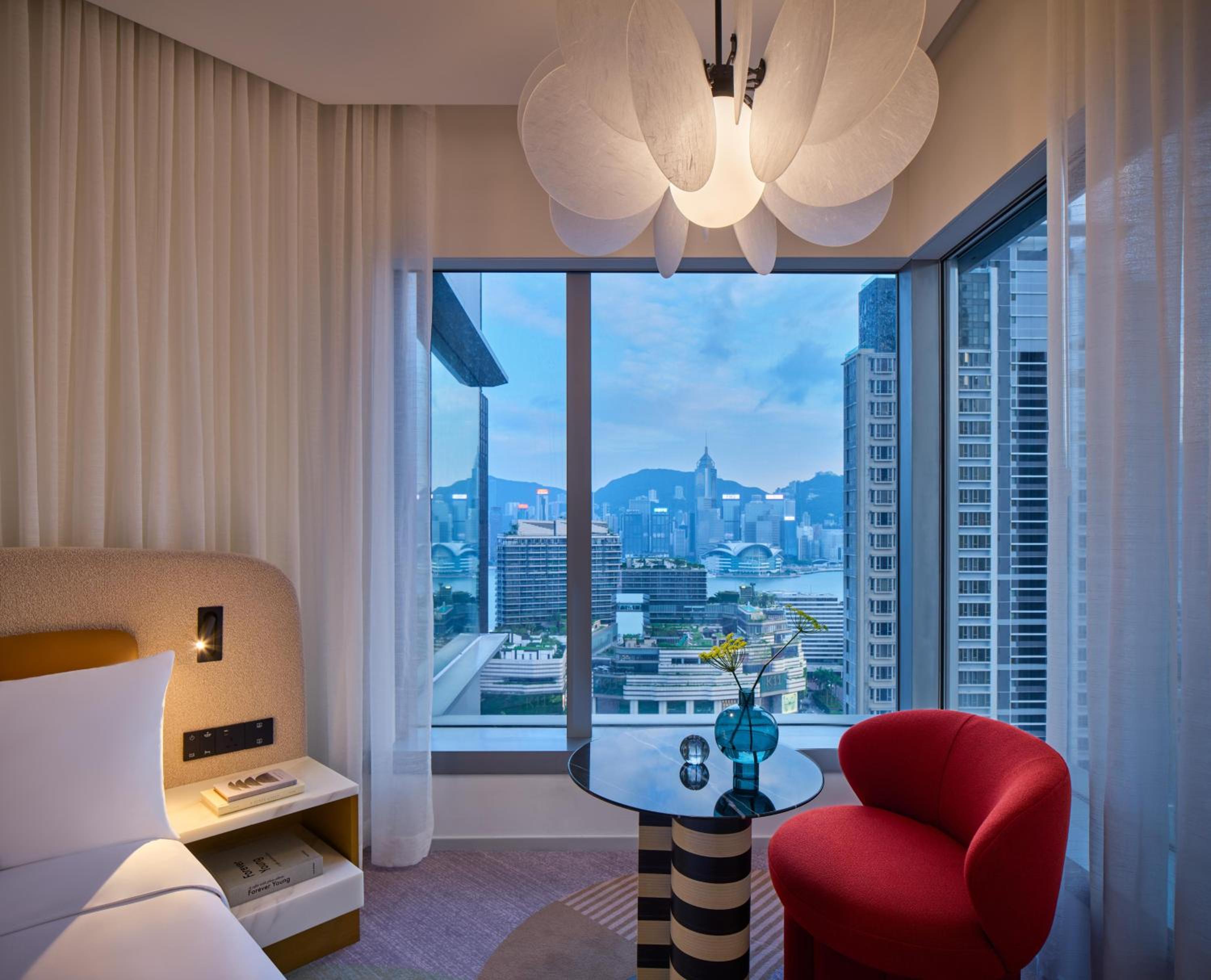 Signature Skyline King Room Signature Skyline King Room