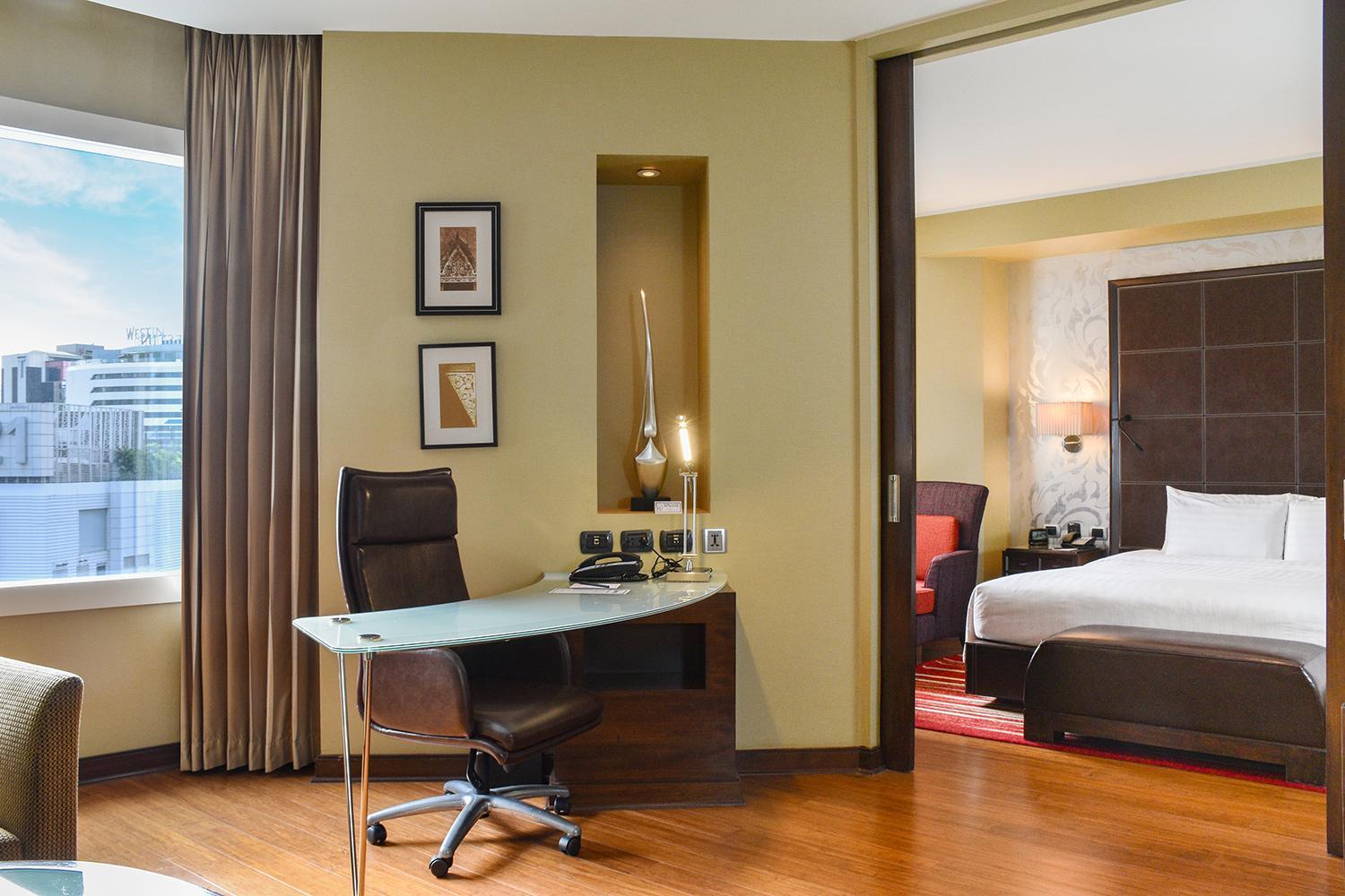 Deluxe King Suite