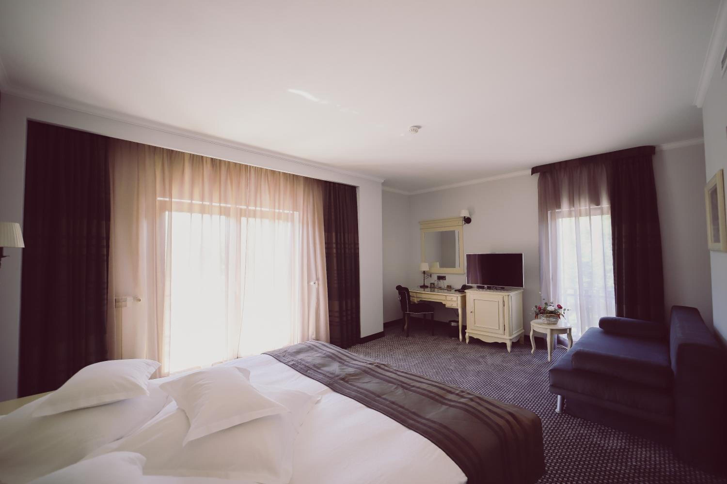 Deluxe Double Room - Photo 3