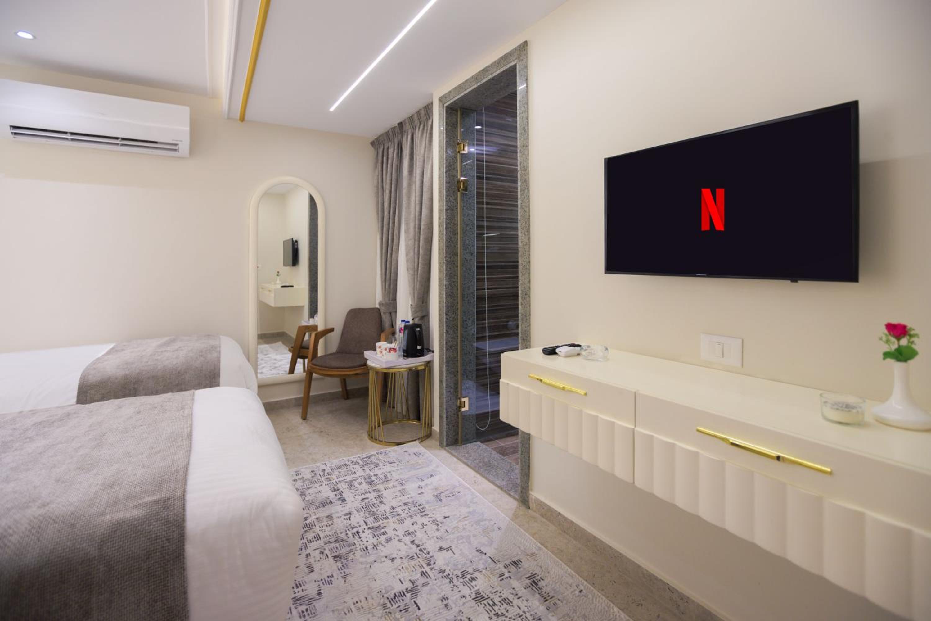 Standard Triple Room - Photo 1