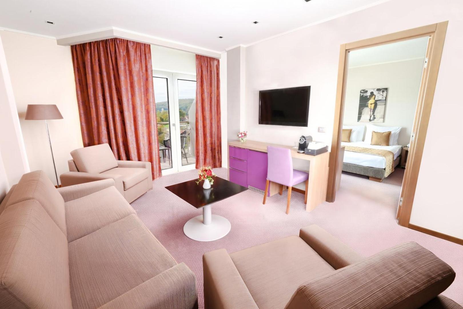 Suite with Spa Bath